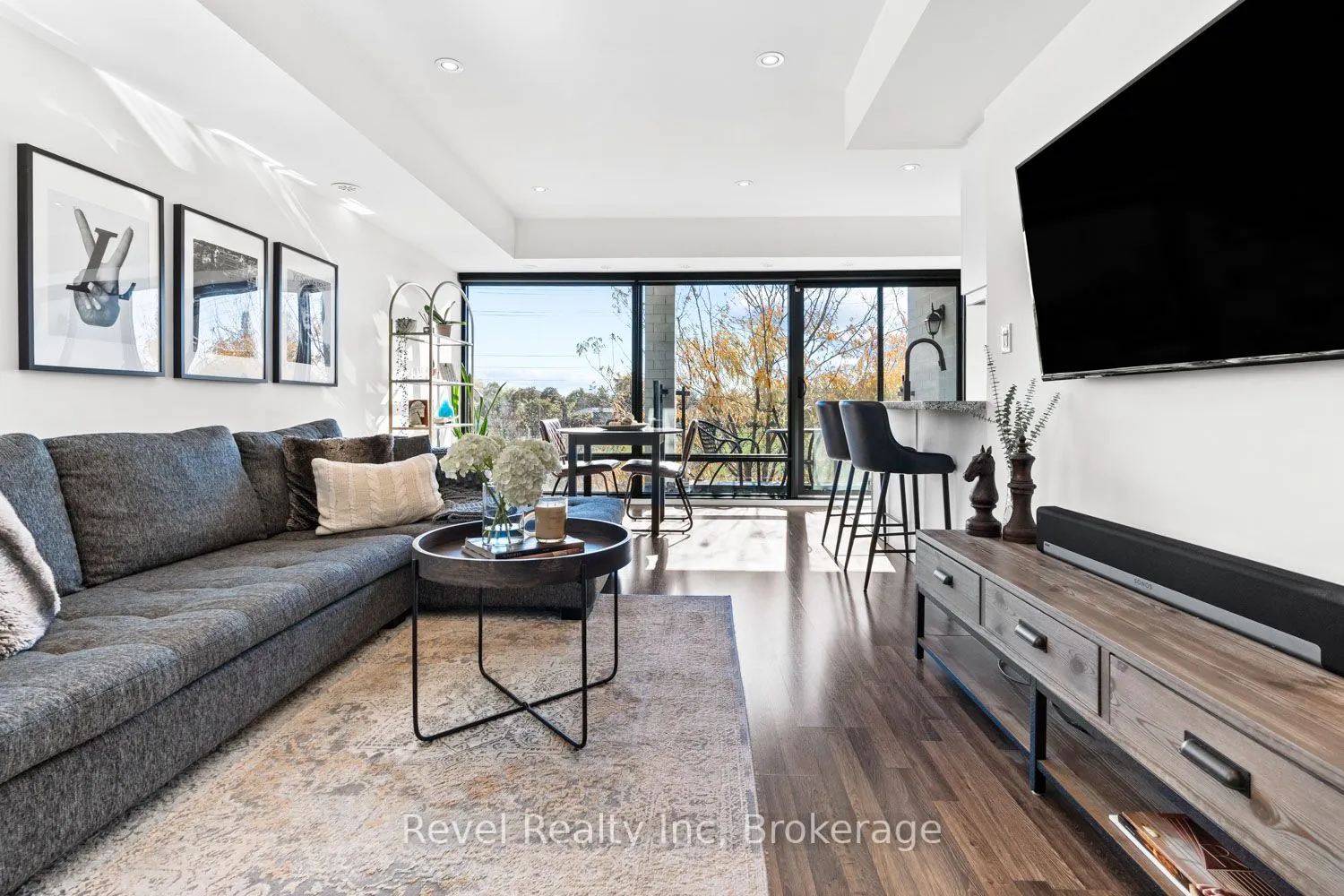 138 Widdicombe Hill Boulevard, #702