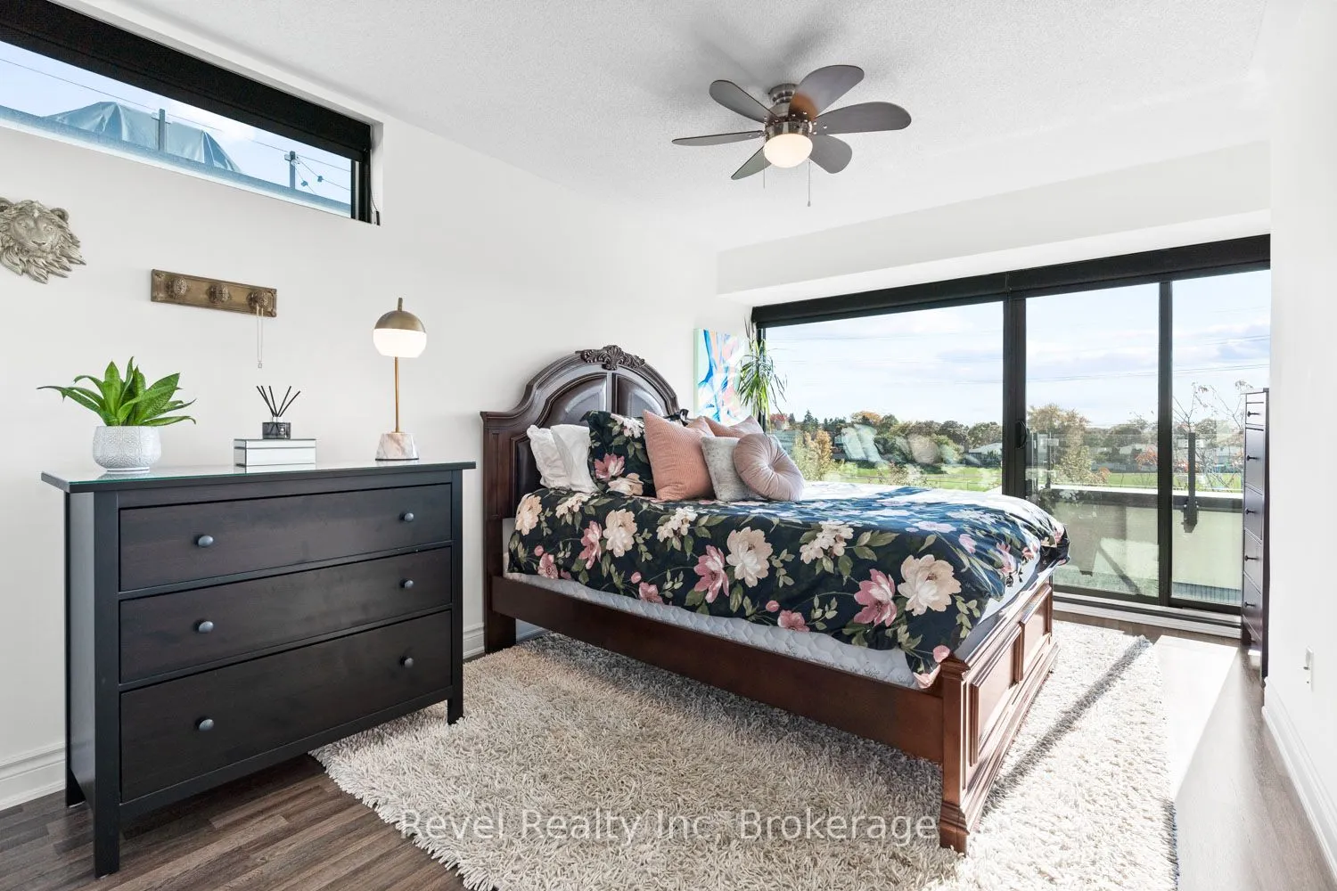 138 Widdicombe Hill Boulevard, #702