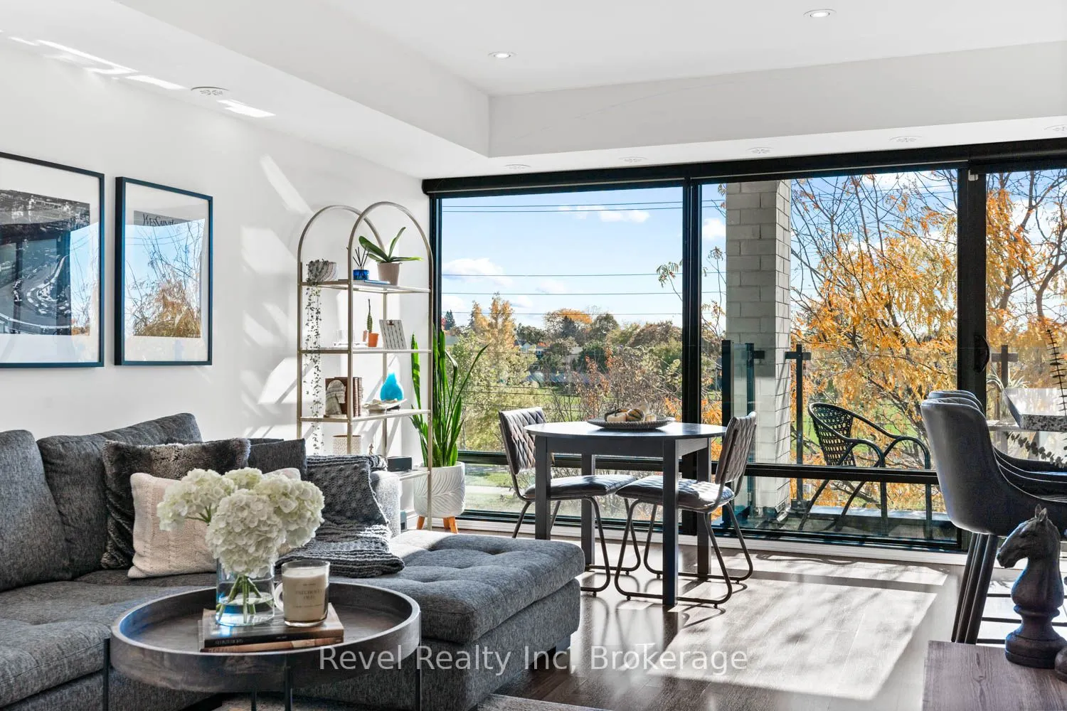 138 Widdicombe Hill Boulevard, #702