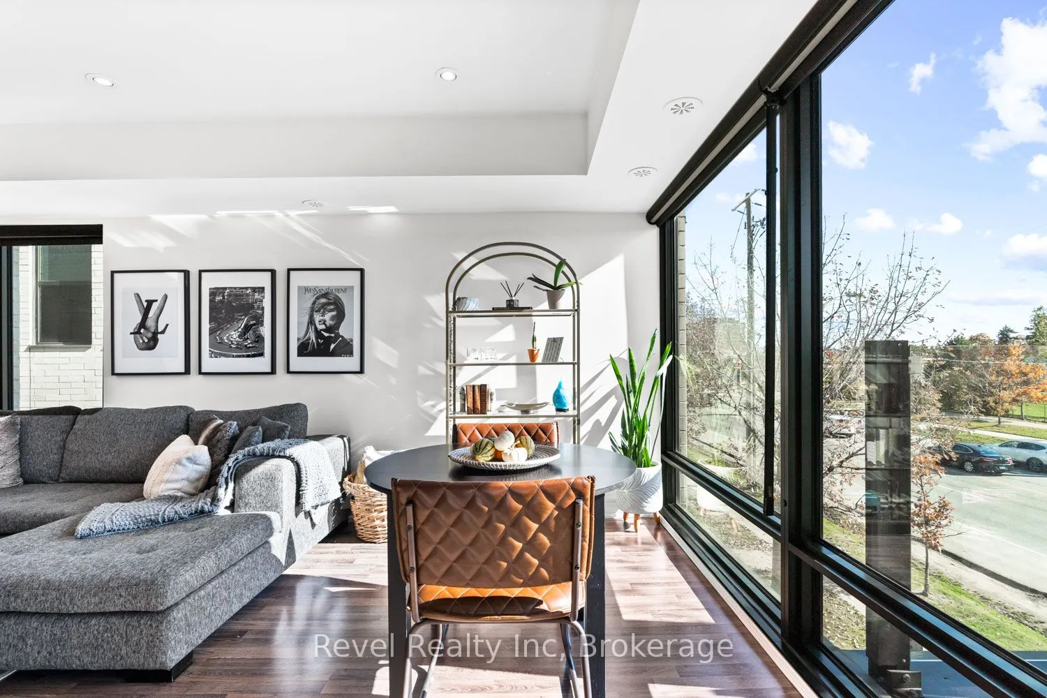 138 Widdicombe Hill Boulevard, #702