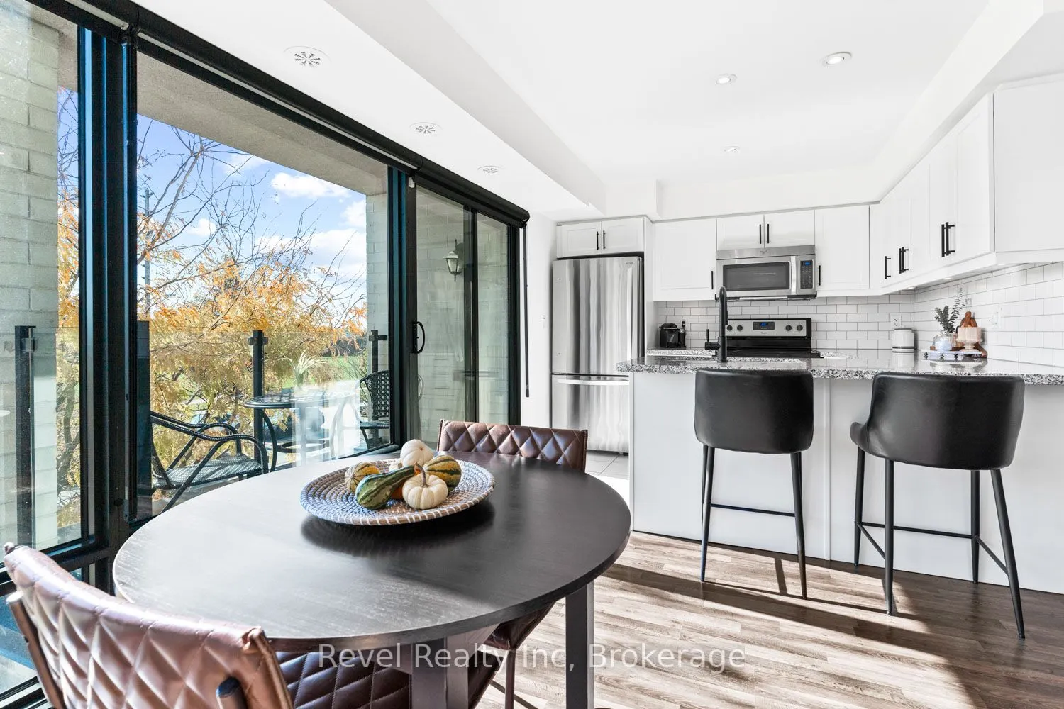 138 Widdicombe Hill Boulevard, #702