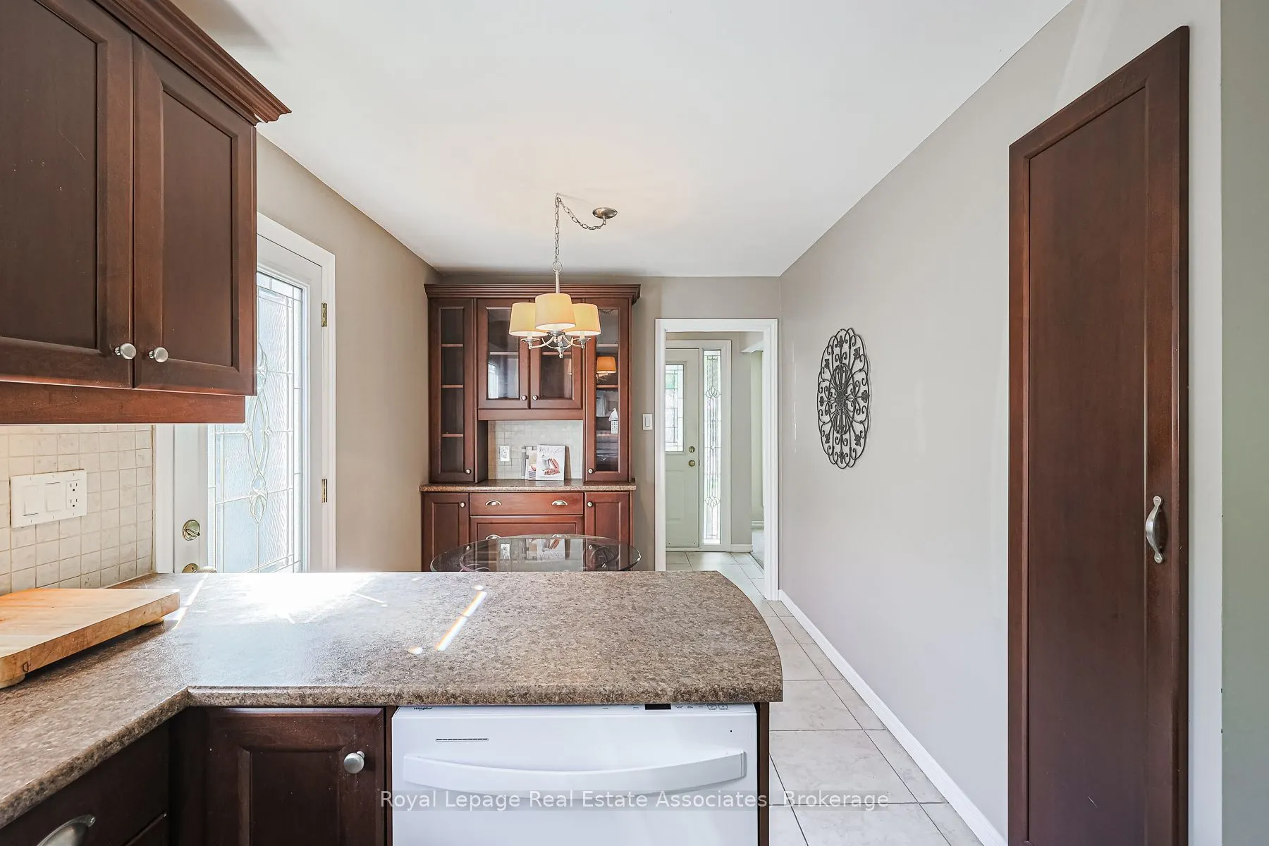 958 Fletcher Valley Crescent