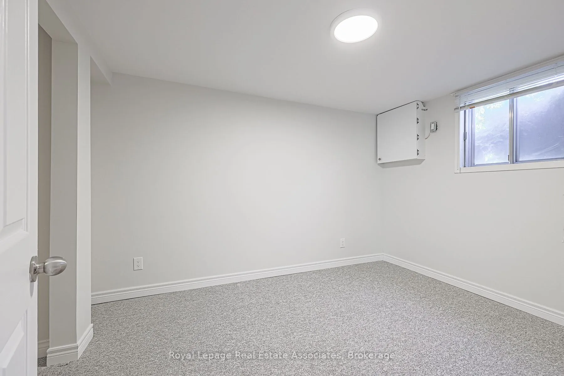 958 Fletcher Valley Crescent