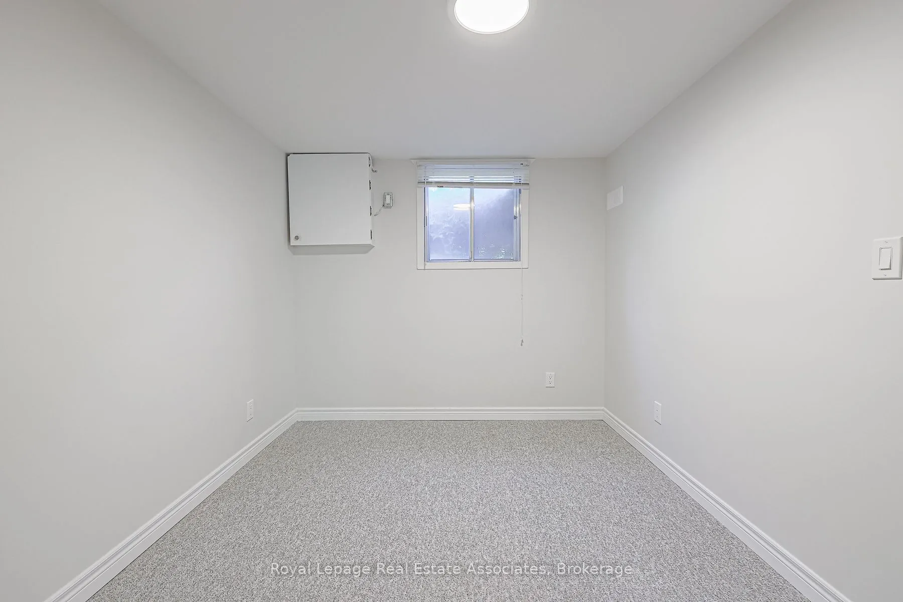 958 Fletcher Valley Crescent