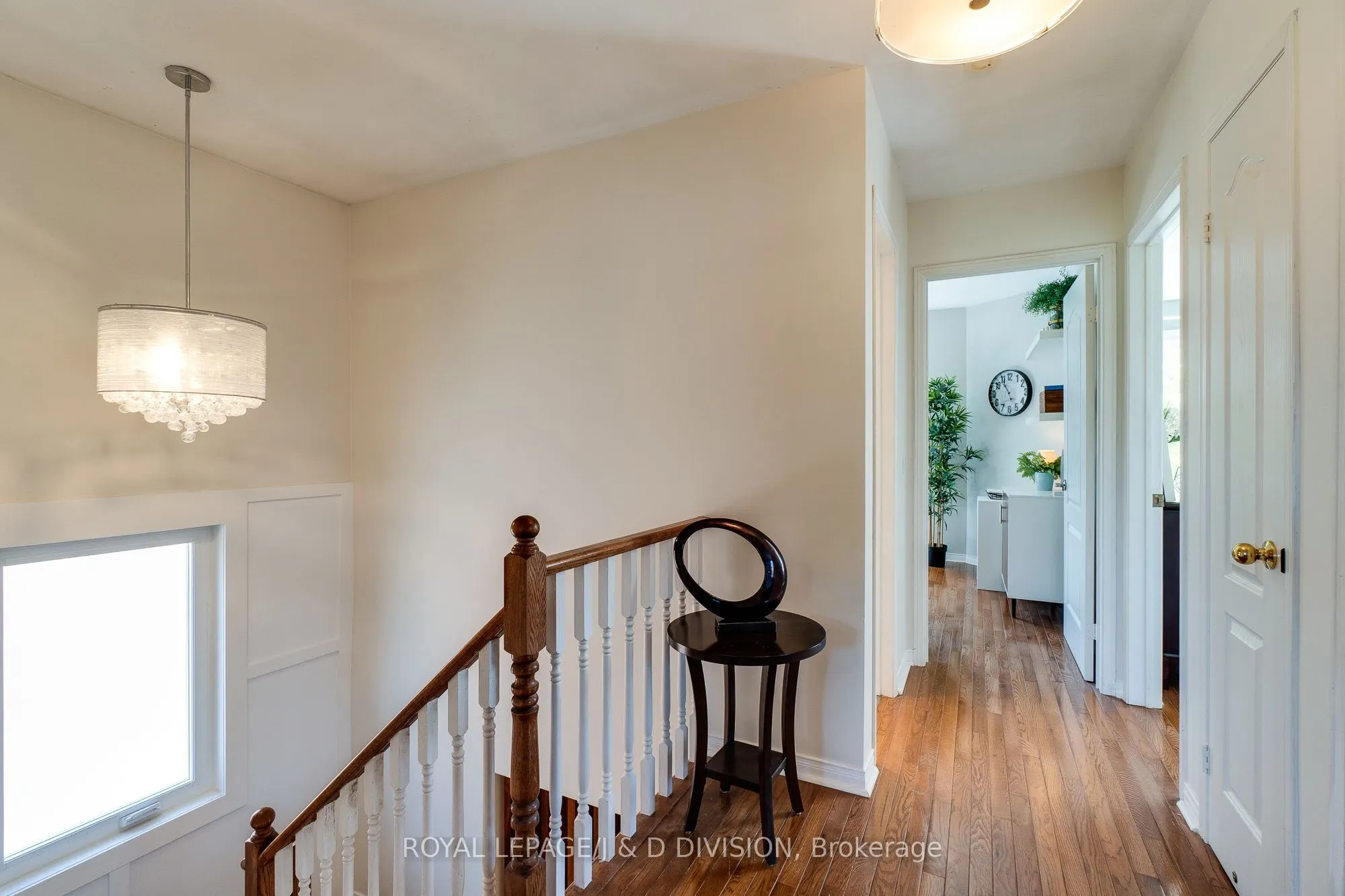 2448 Capilano Crescent