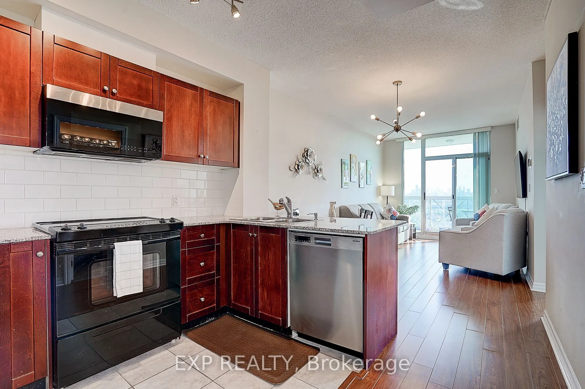 1359 Rathburn Road E, #1111