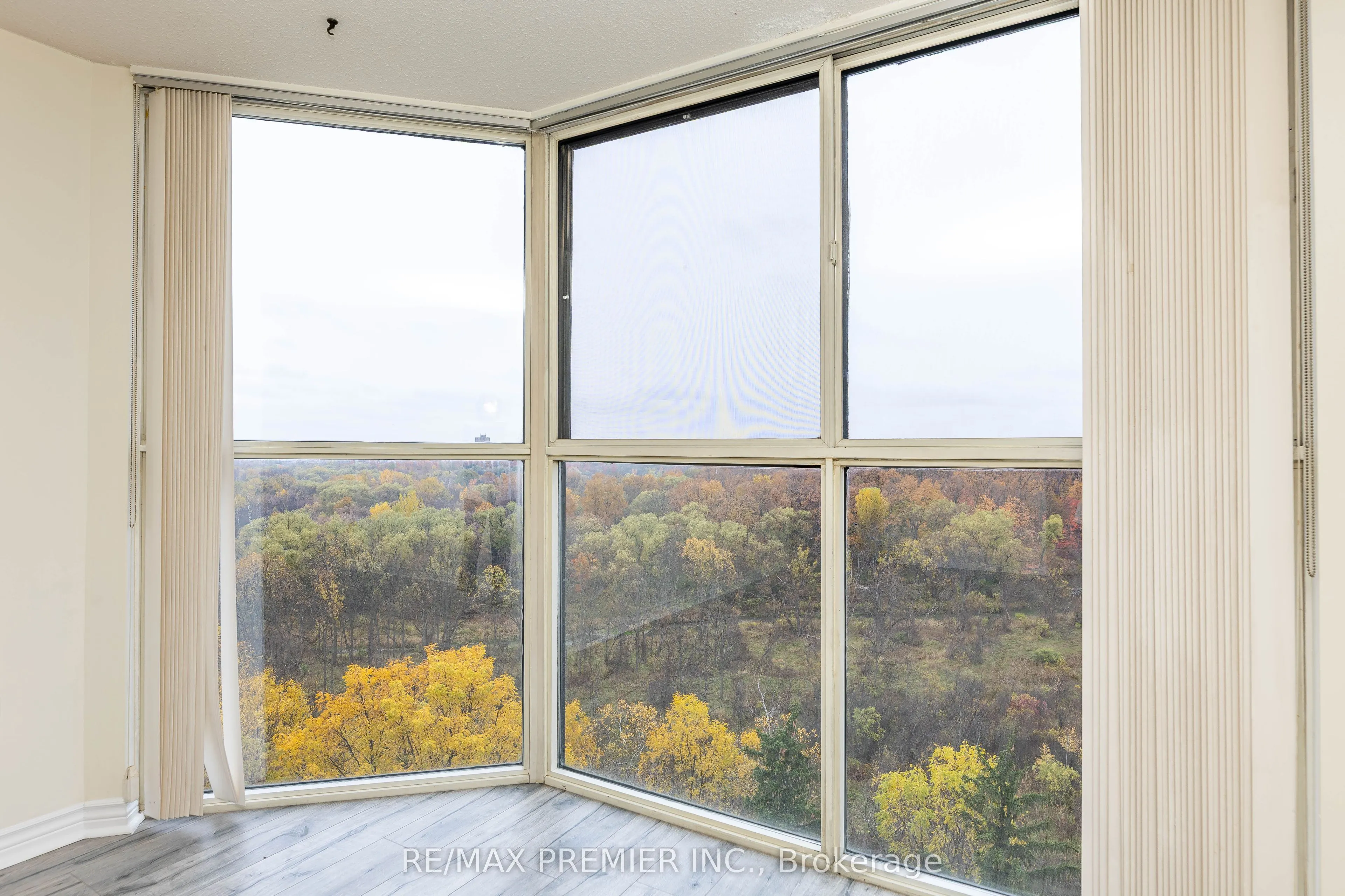 600 Rexdale Boulevard, #907