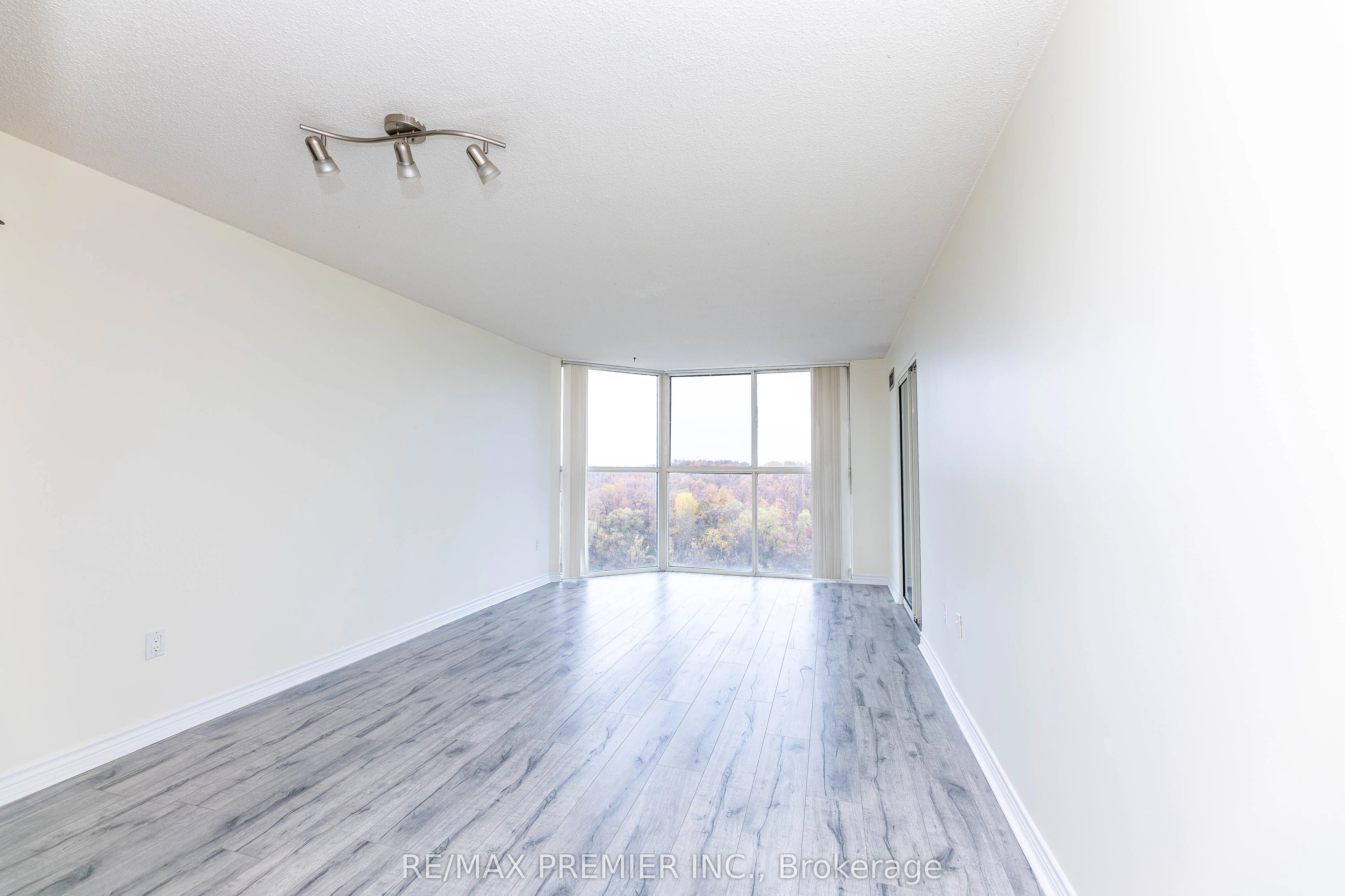 600 Rexdale Boulevard, #907