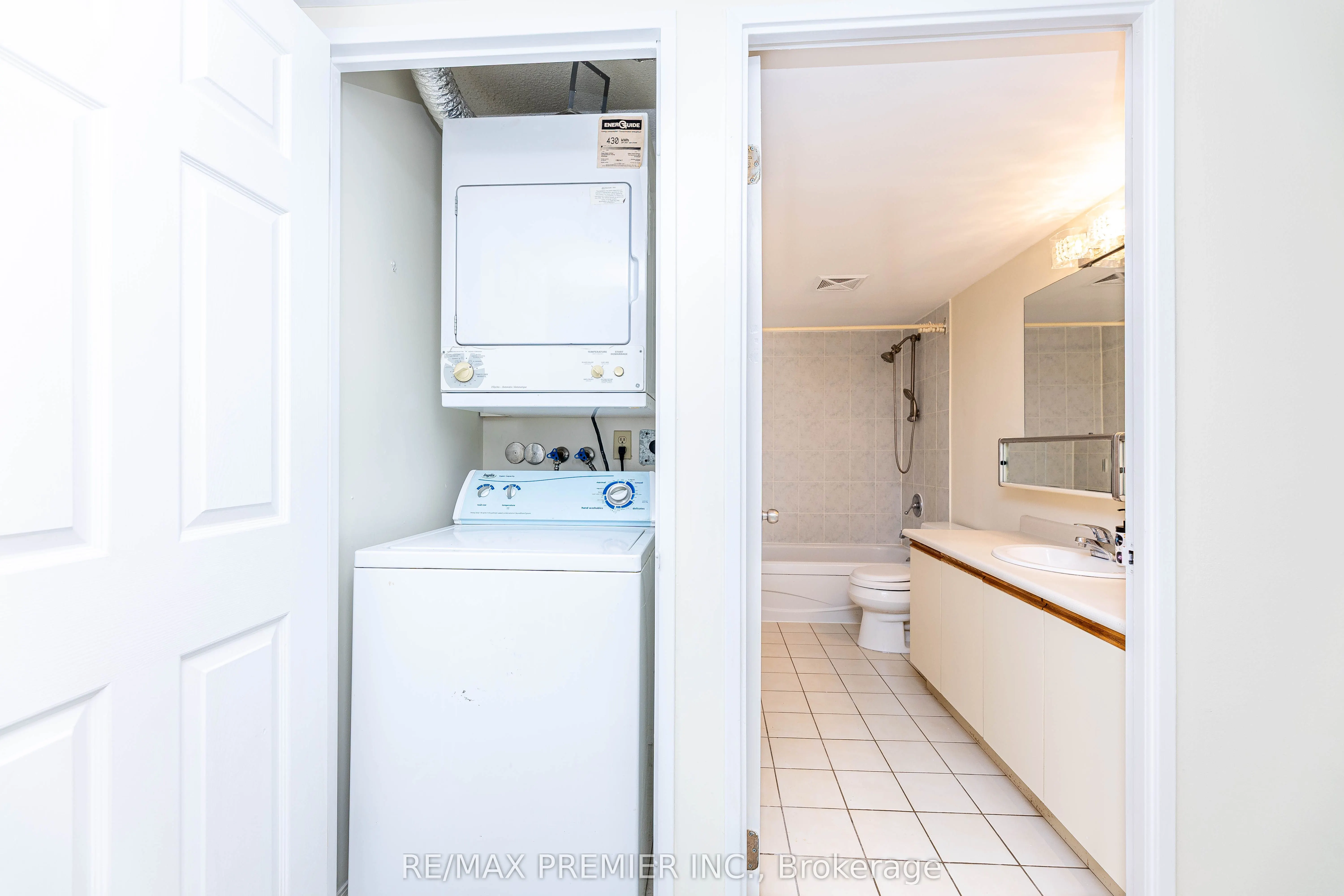 600 Rexdale Boulevard, #907