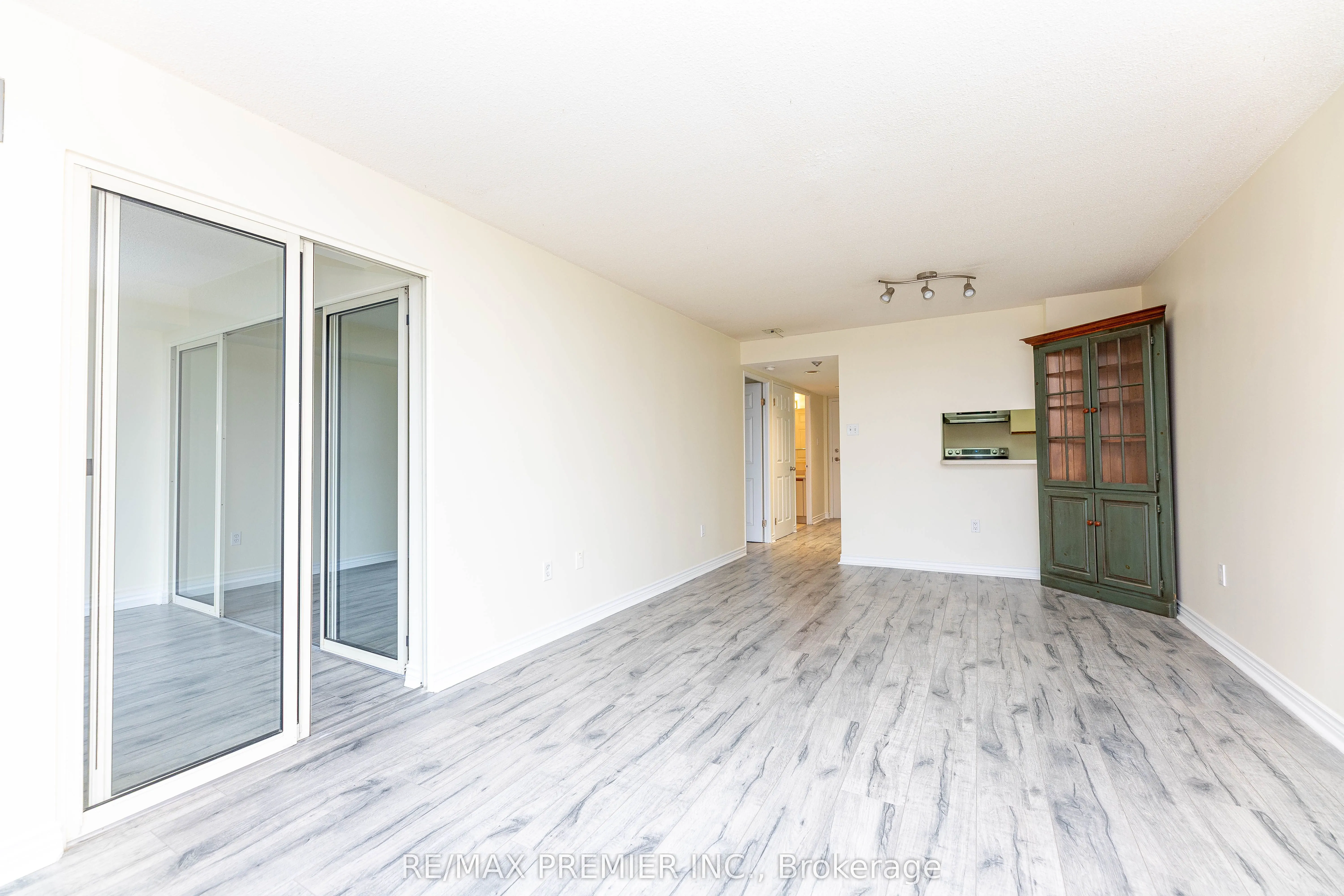 600 Rexdale Boulevard, #907