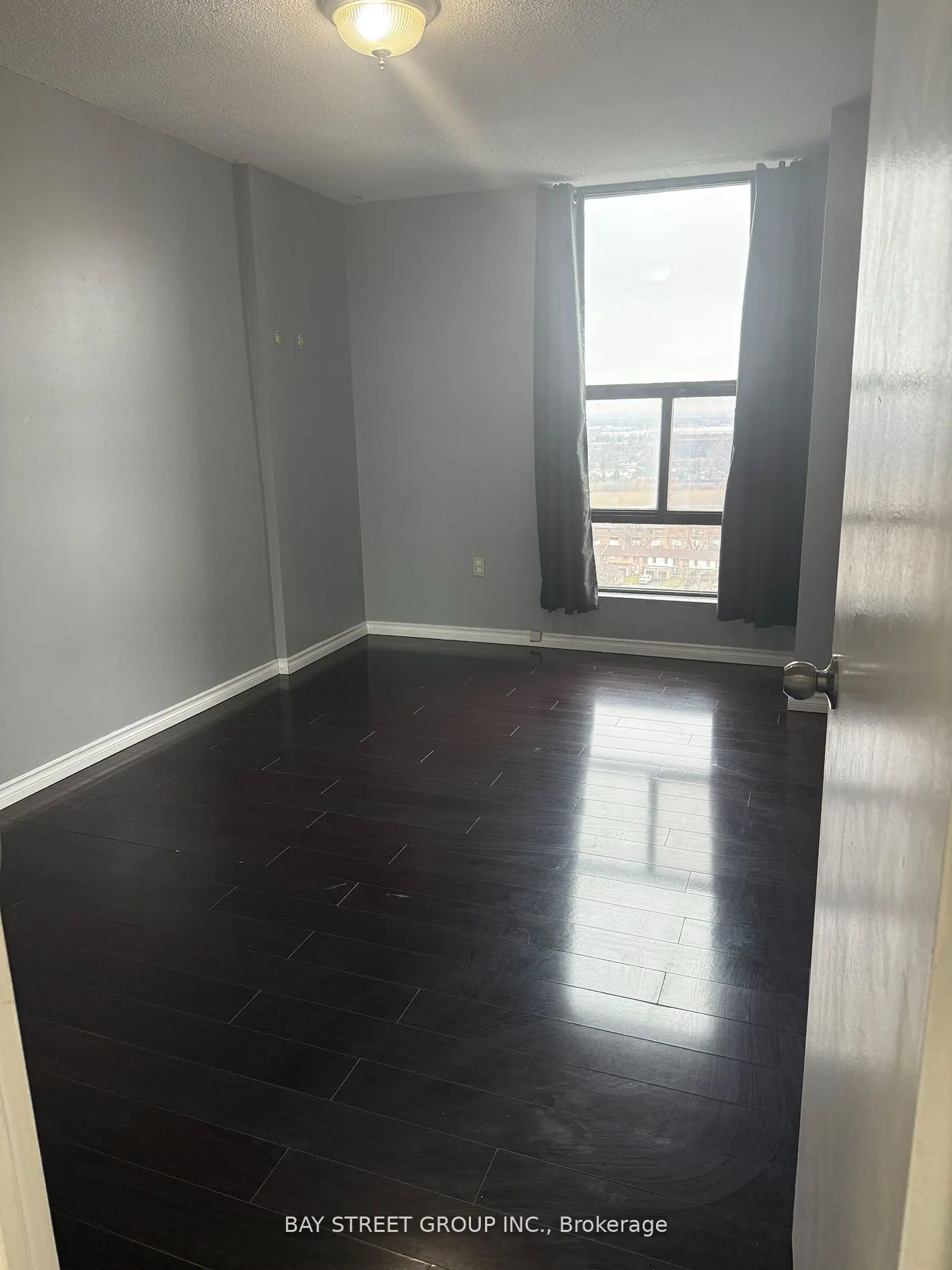 17 Knightsbridge Road, #1803