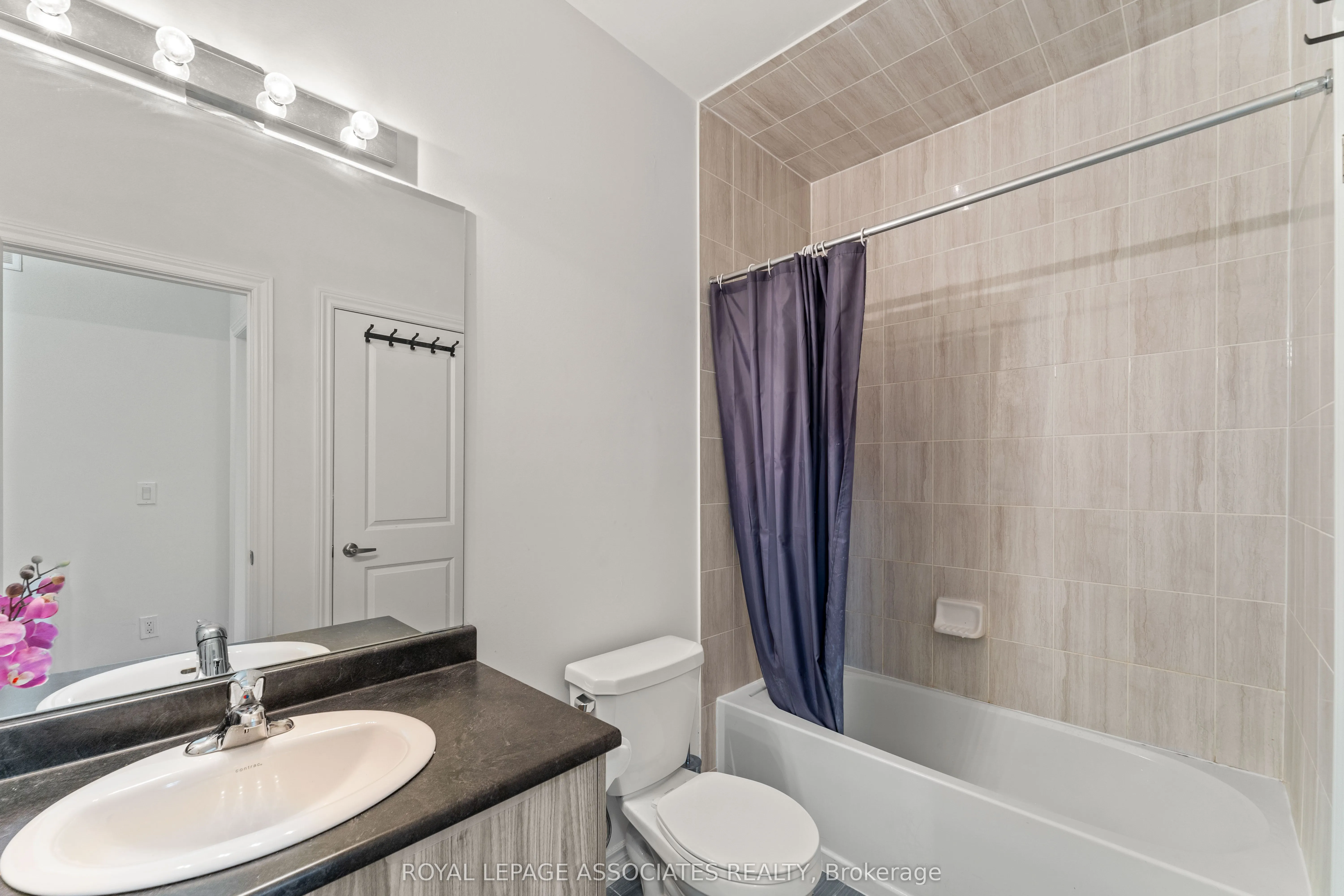 60 Halliford Place, #706