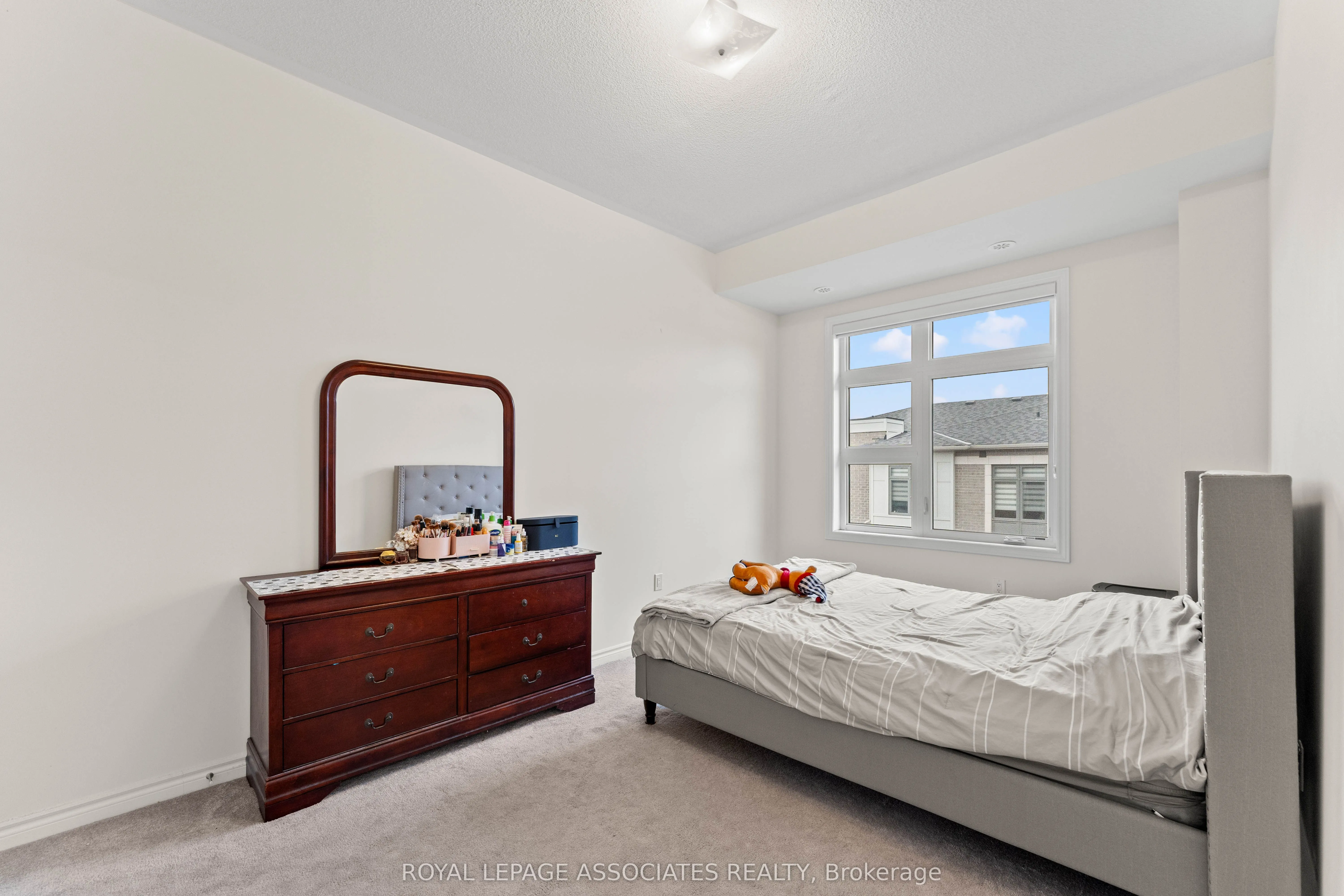 60 Halliford Place, #706