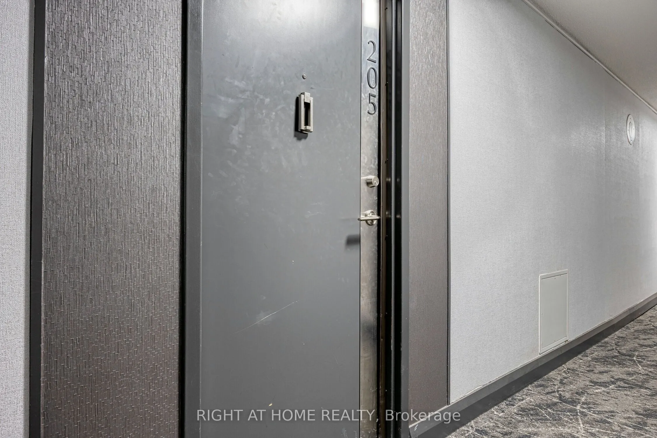 1580 Mississauga Valley, #205