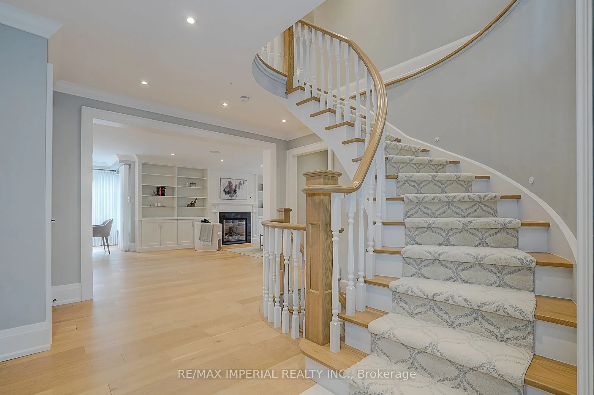 1832 Pine Siskin Court