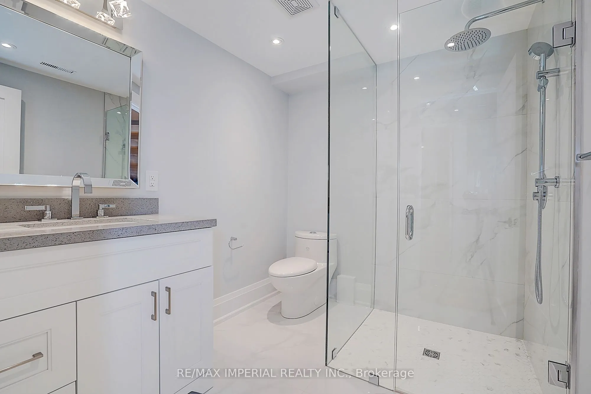 1832 Pine Siskin Court