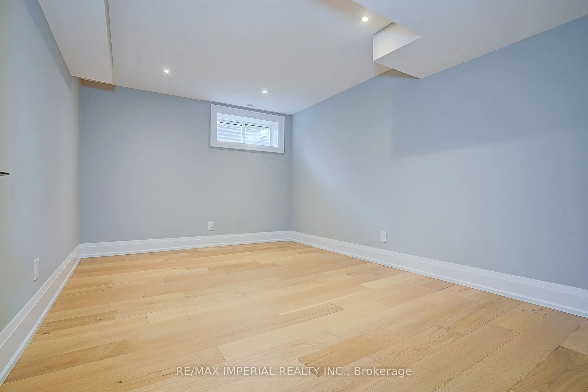 1832 Pine Siskin Court