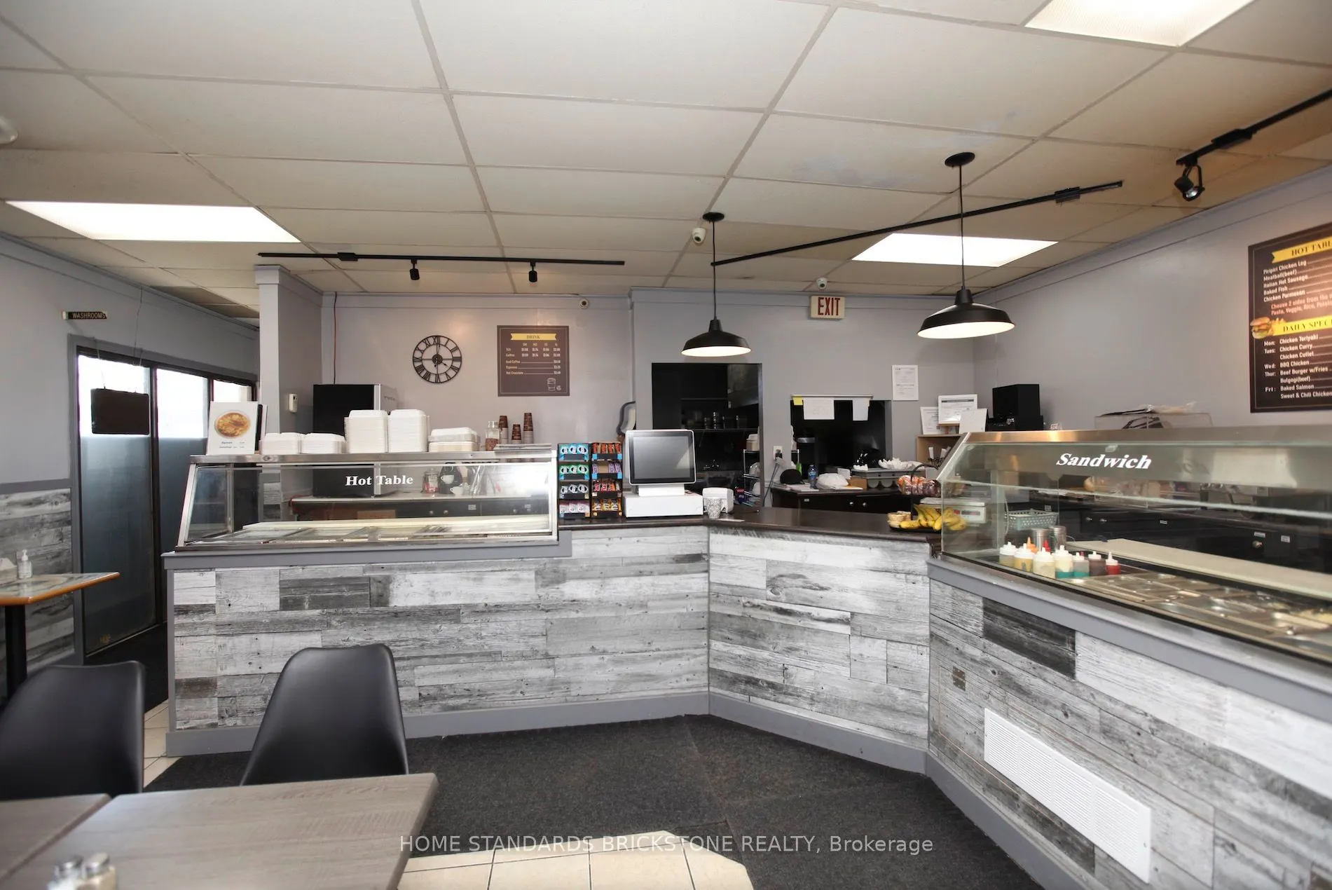 4069 Chesswood Drive