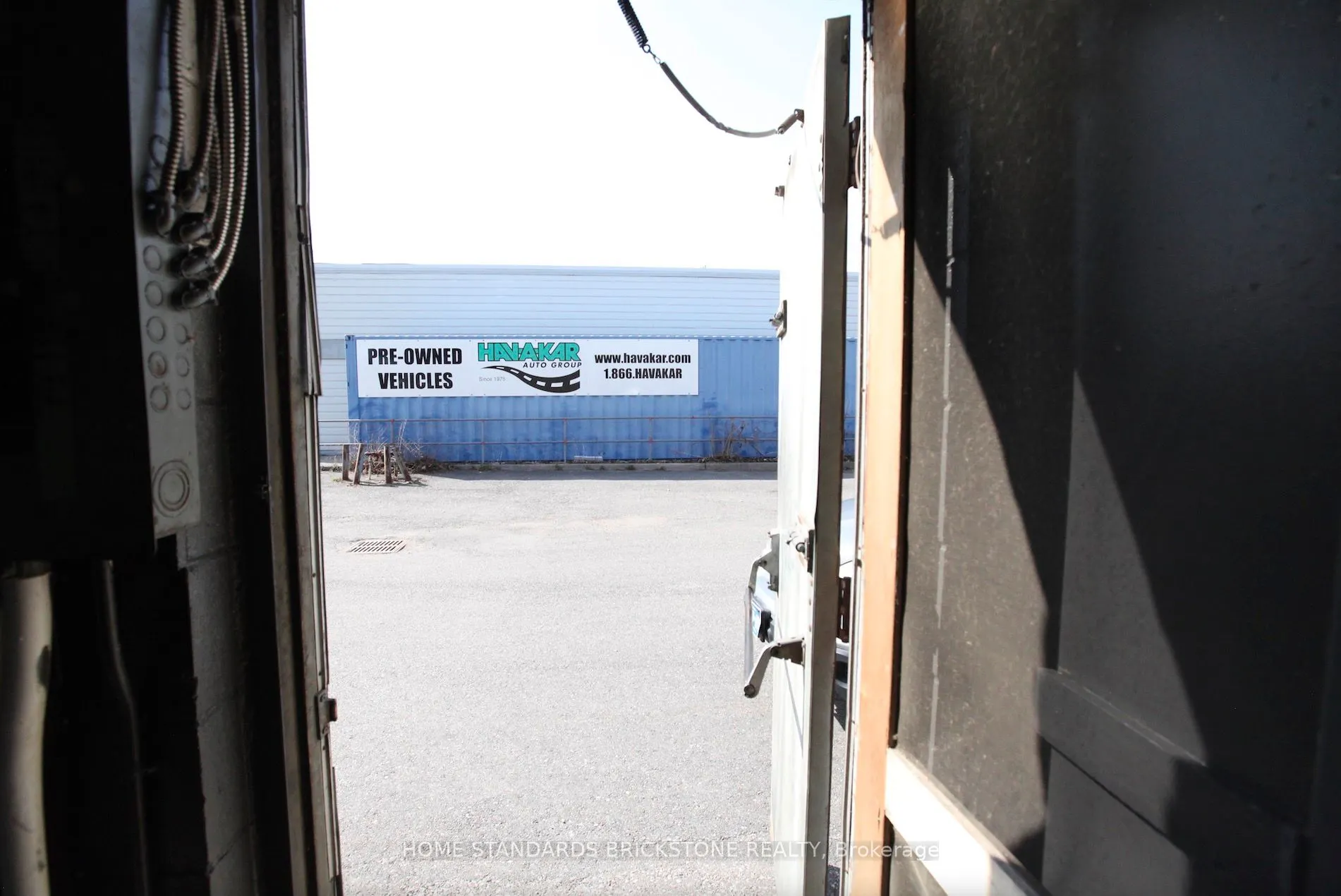 4069 Chesswood Drive