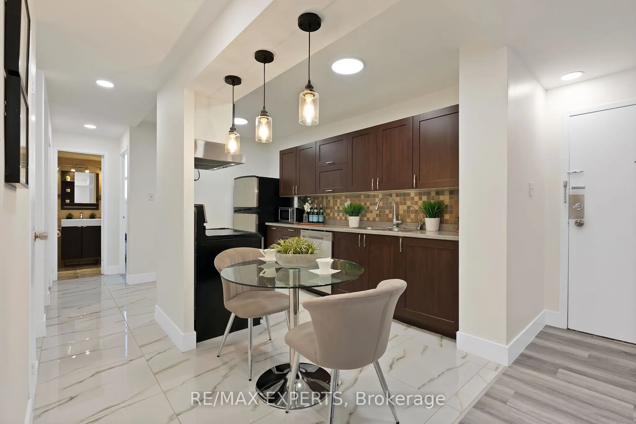 390 Dixon Road, #1013