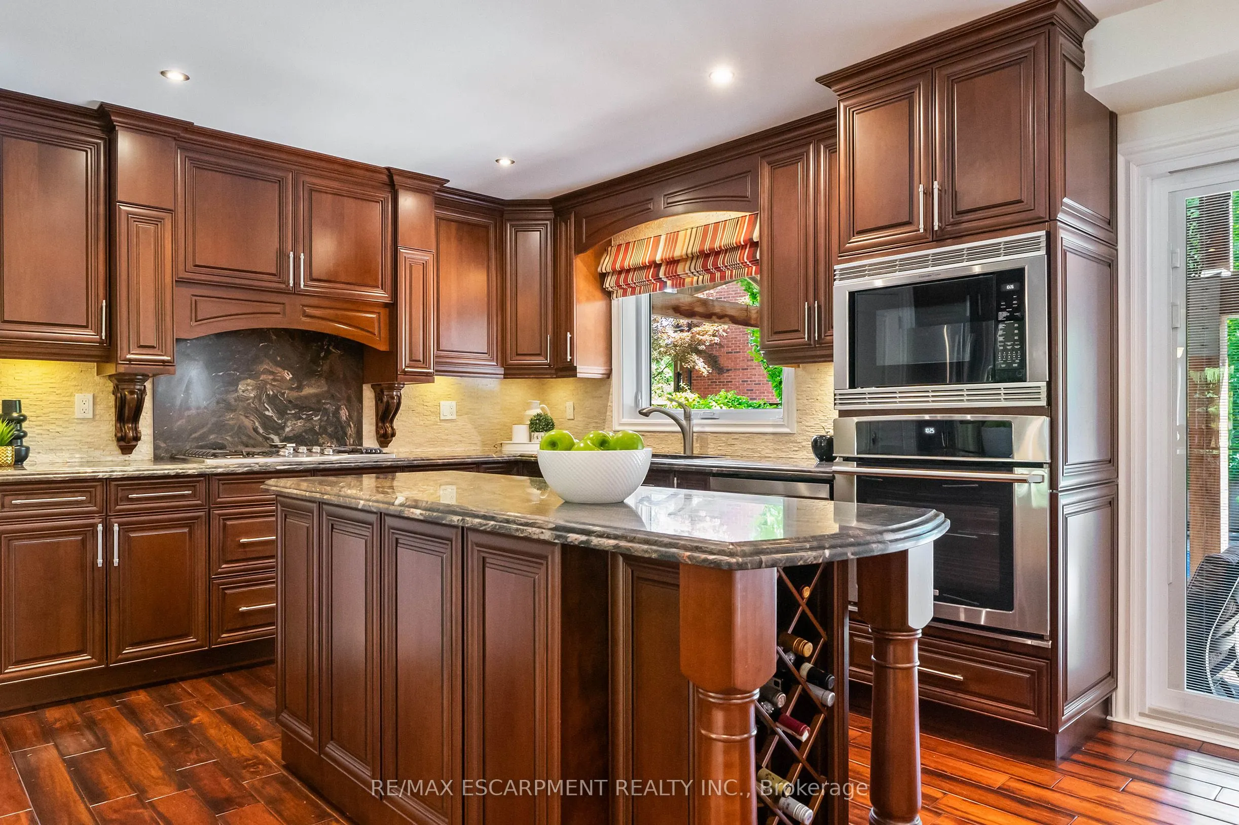 2421 Susquehanna Court