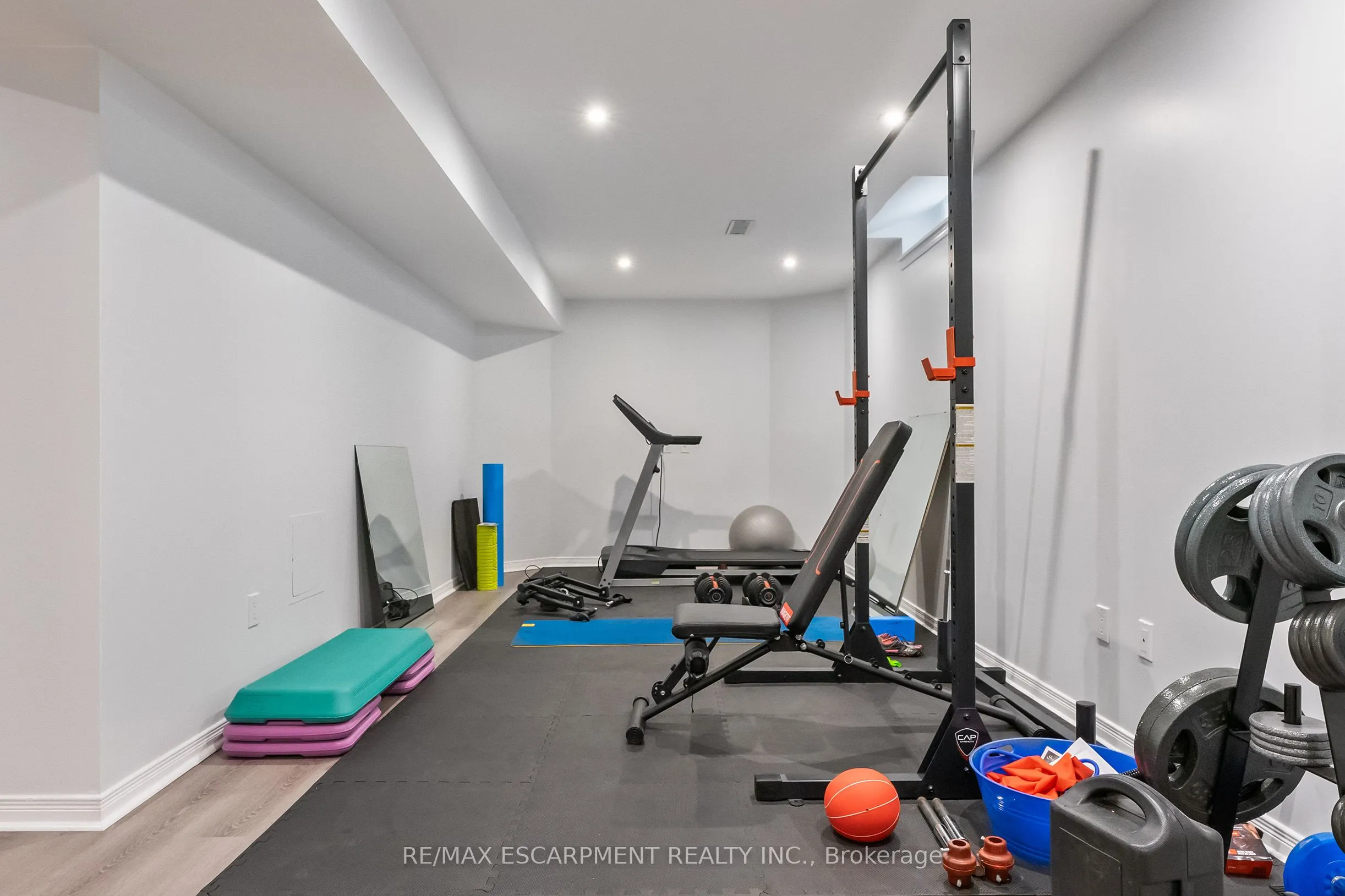 2421 Susquehanna Court