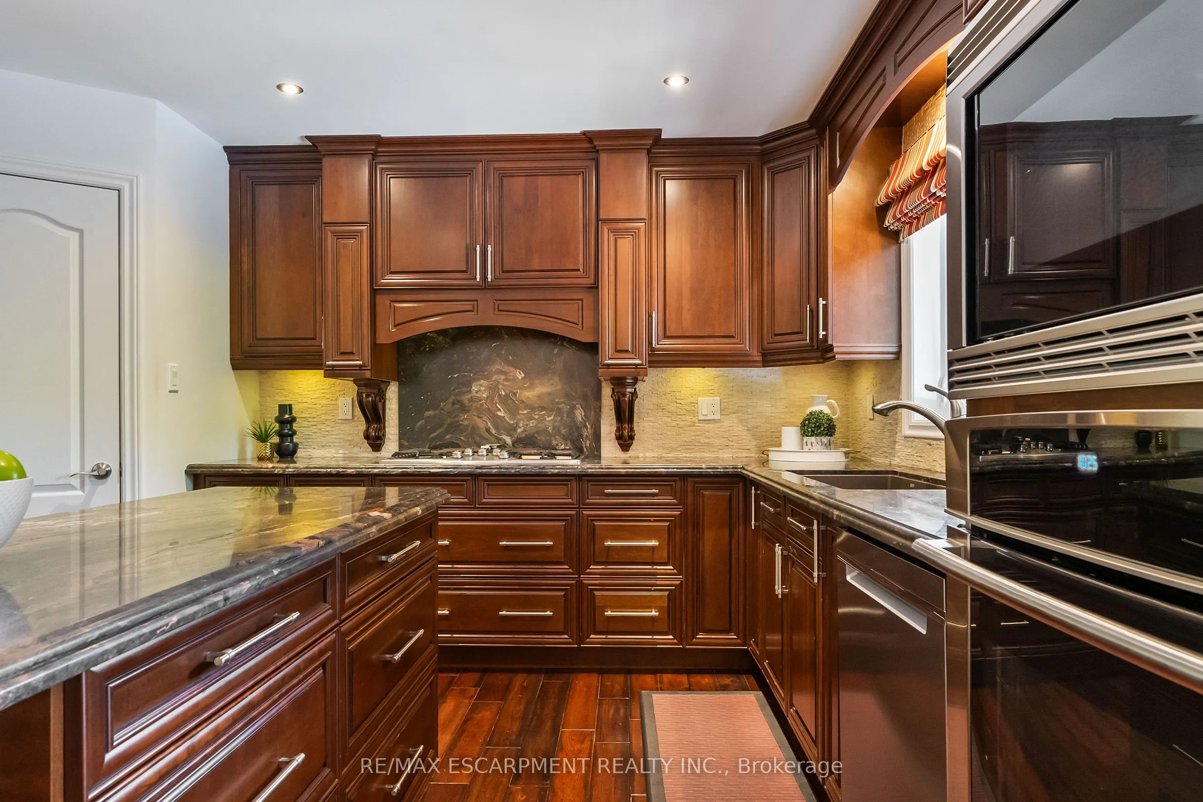 2421 Susquehanna Court