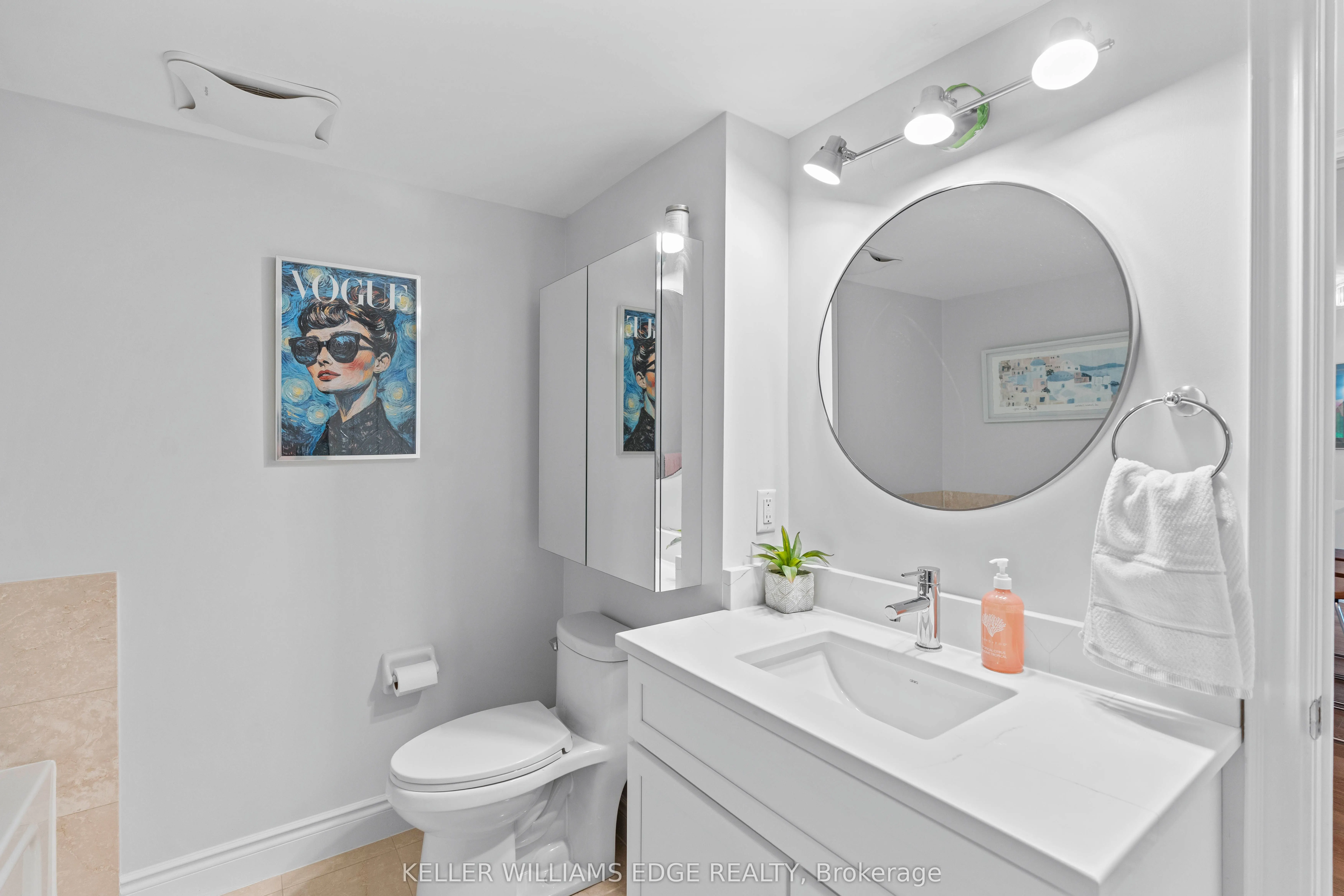 442 Maple Avenue, #401