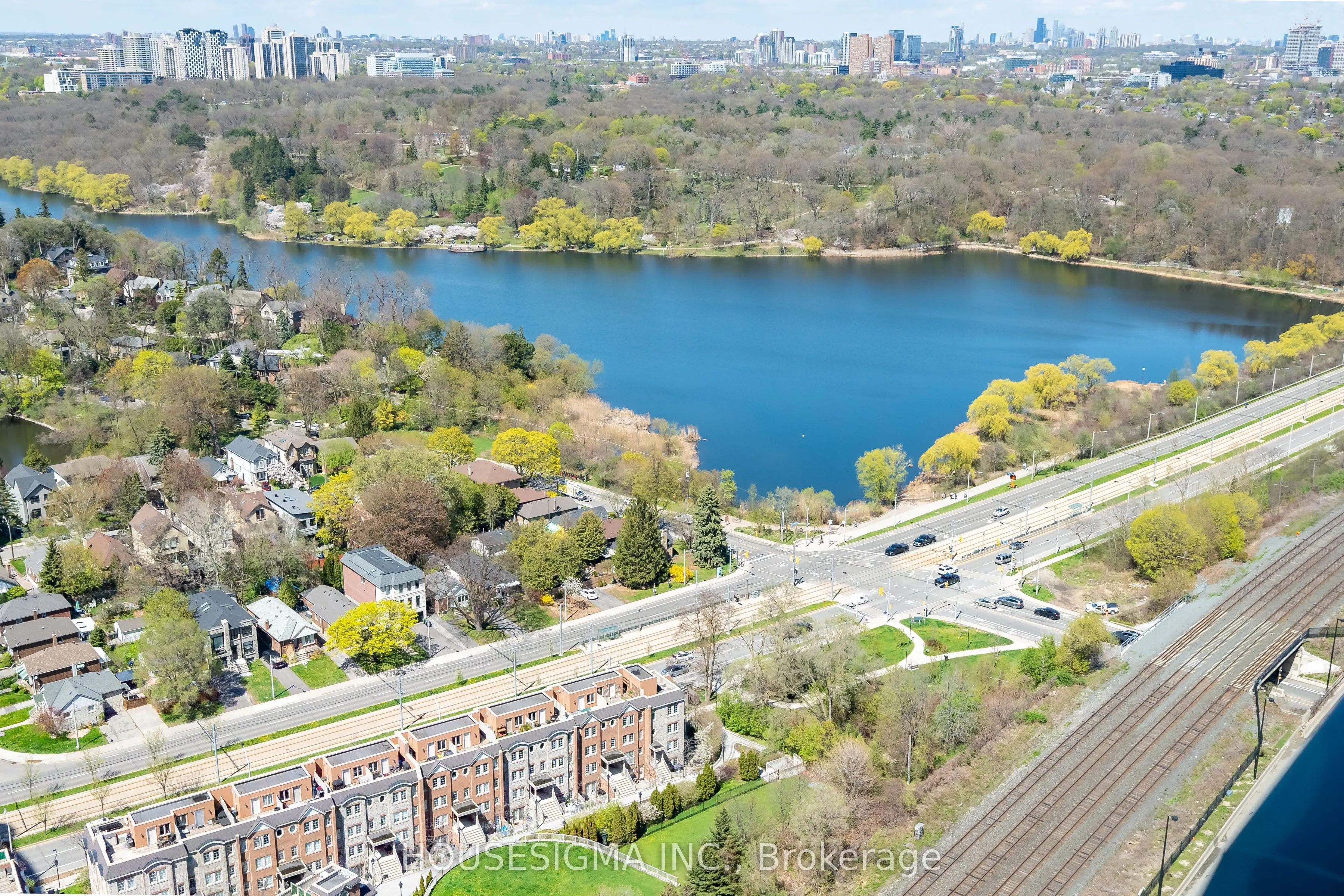 1928 Lake Shore Boulevard W, #2201