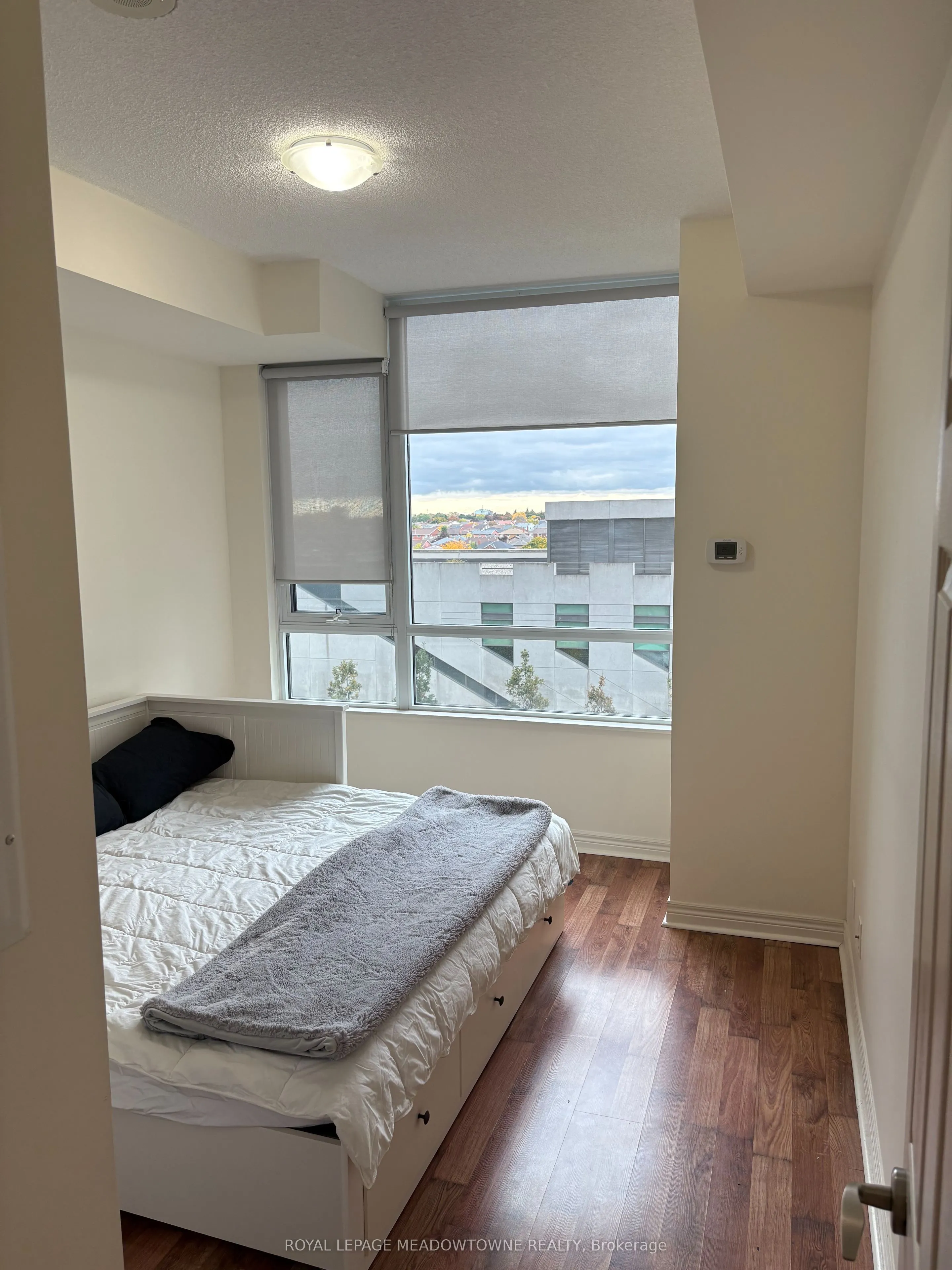 339 Rathburn Road W, #512