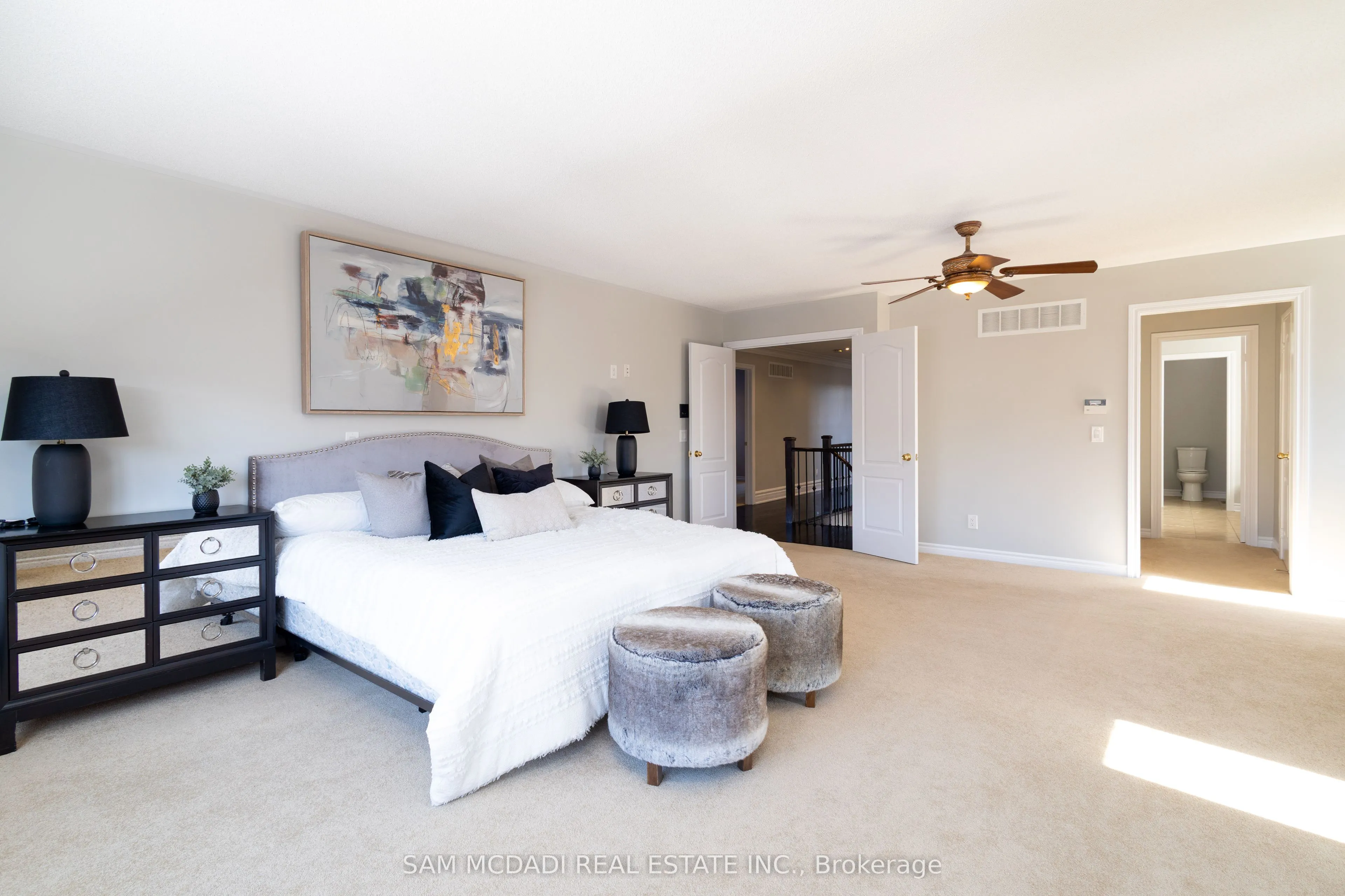 5572 Trailbank Drive