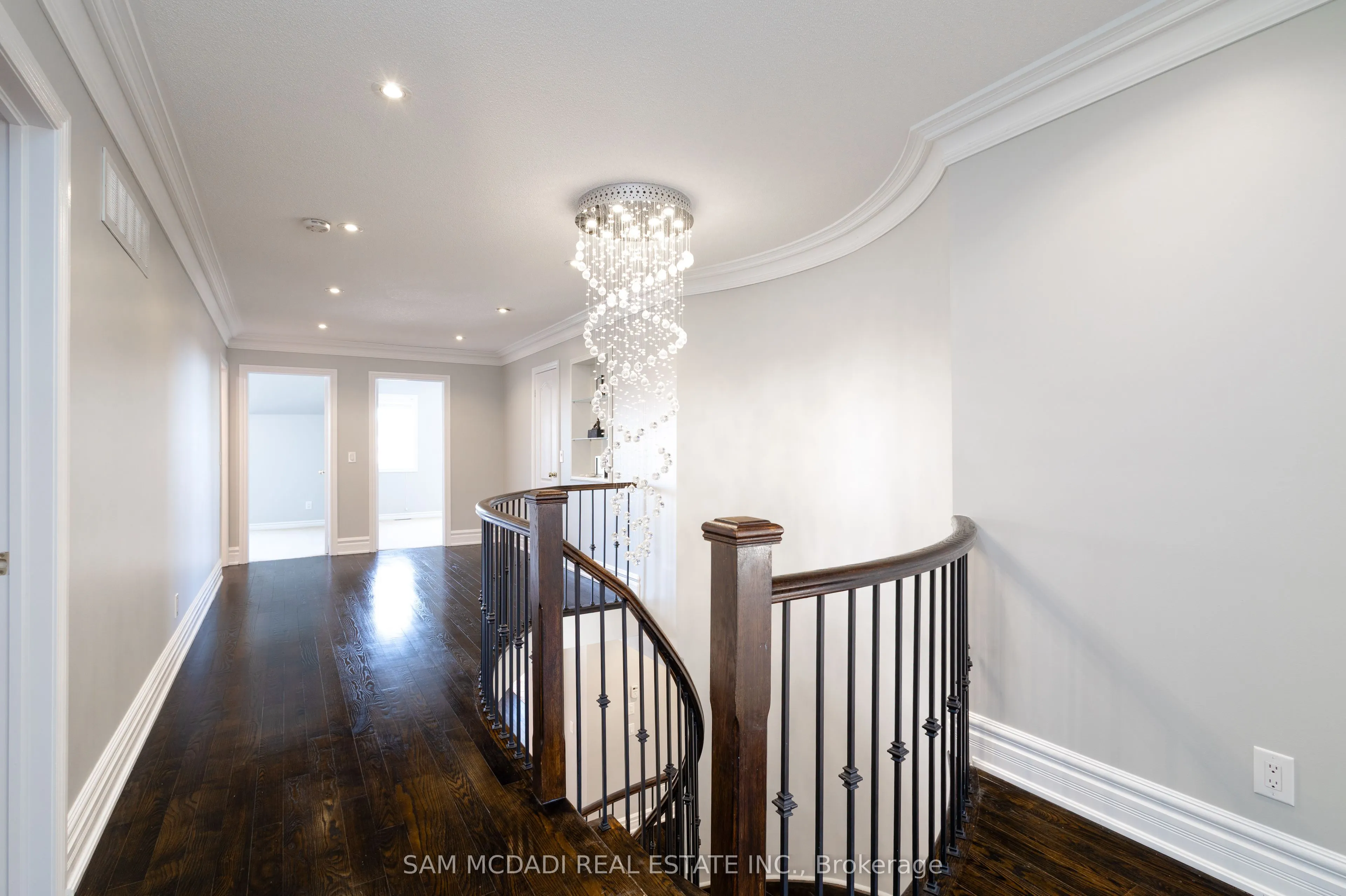 5572 Trailbank Drive