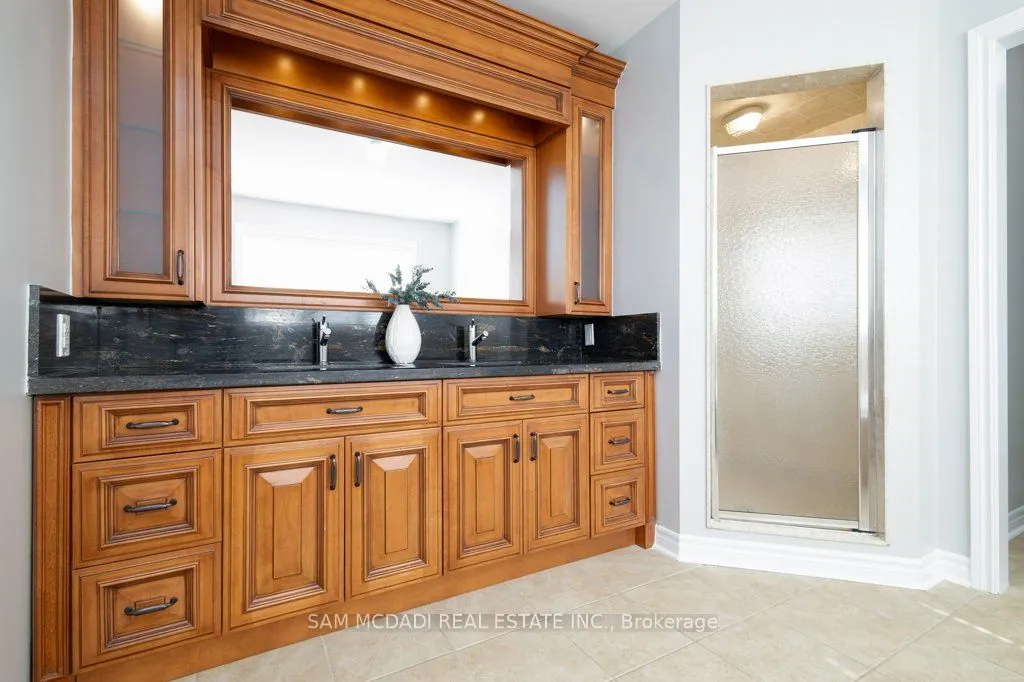 5572 Trailbank Drive