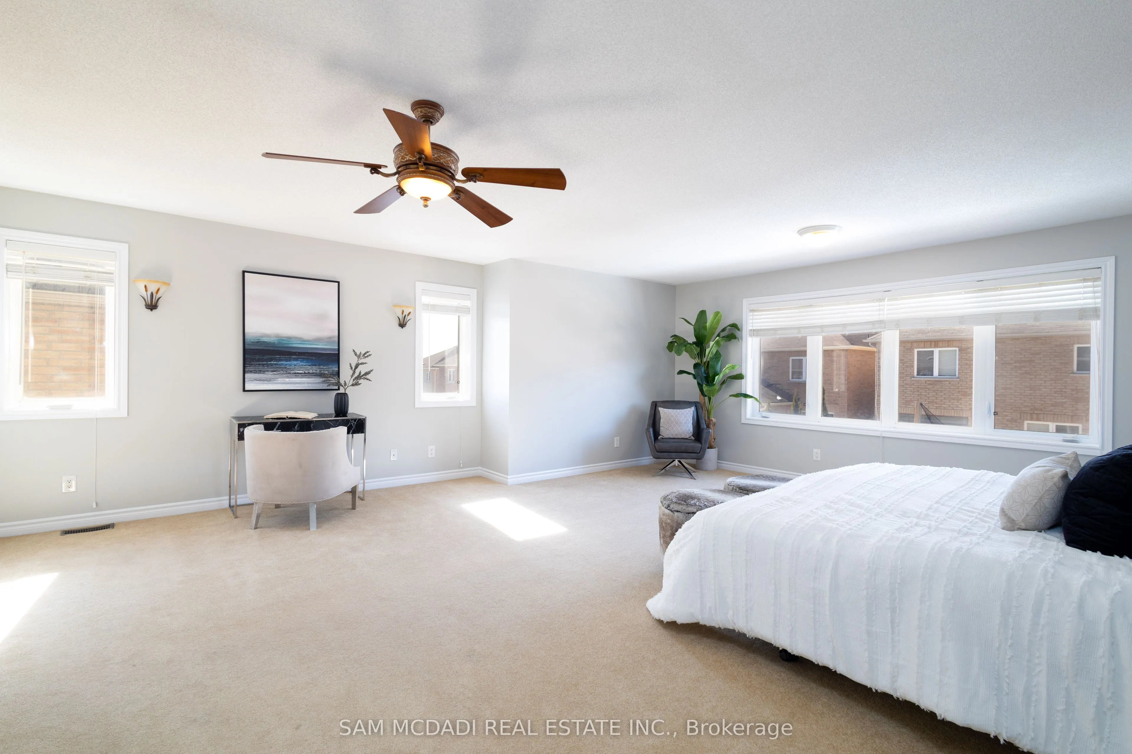 5572 Trailbank Drive