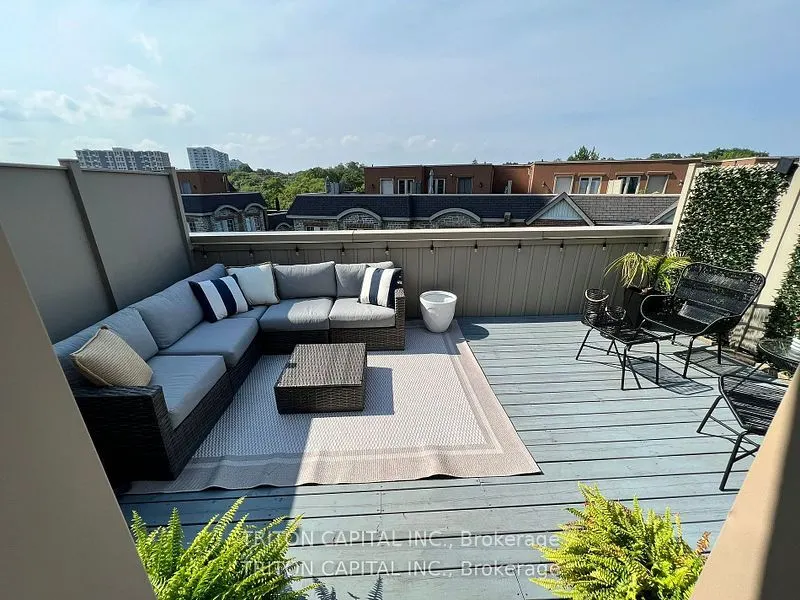 9 Windermere Avenue, #TH99