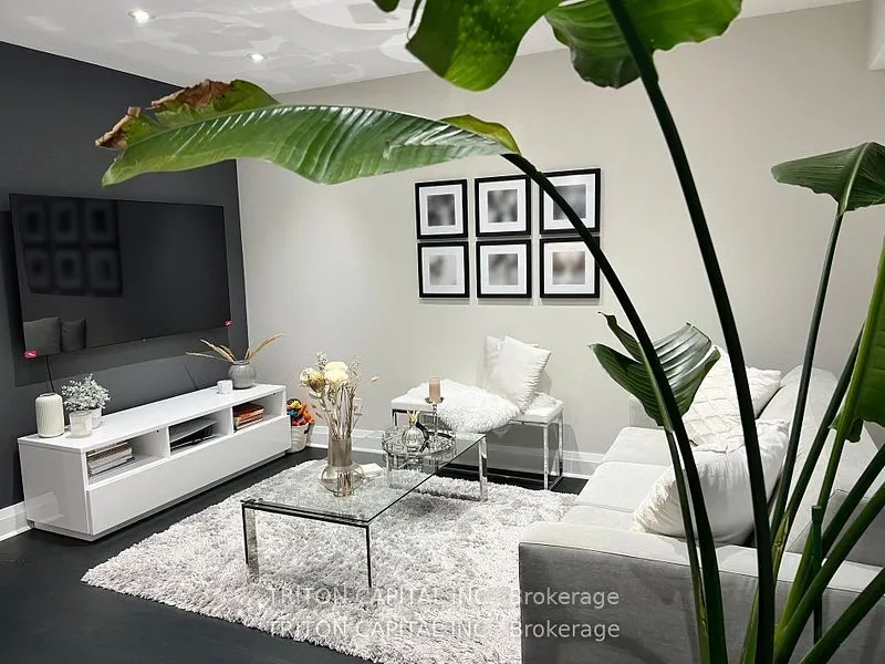 9 Windermere Avenue, #TH99