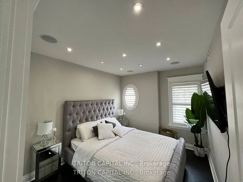 9 Windermere Avenue, #TH99