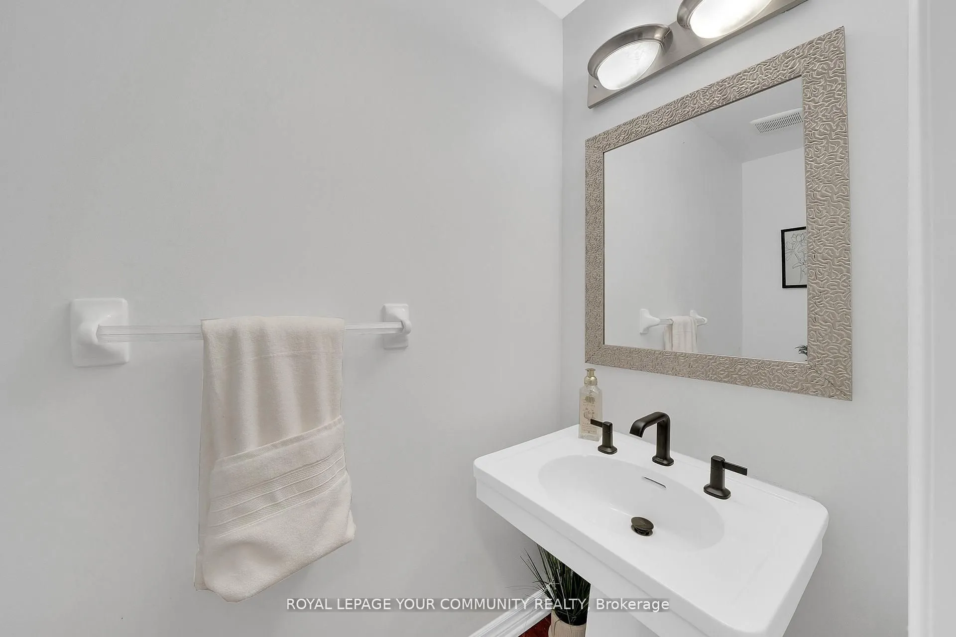 104 Taylorwood Avenue