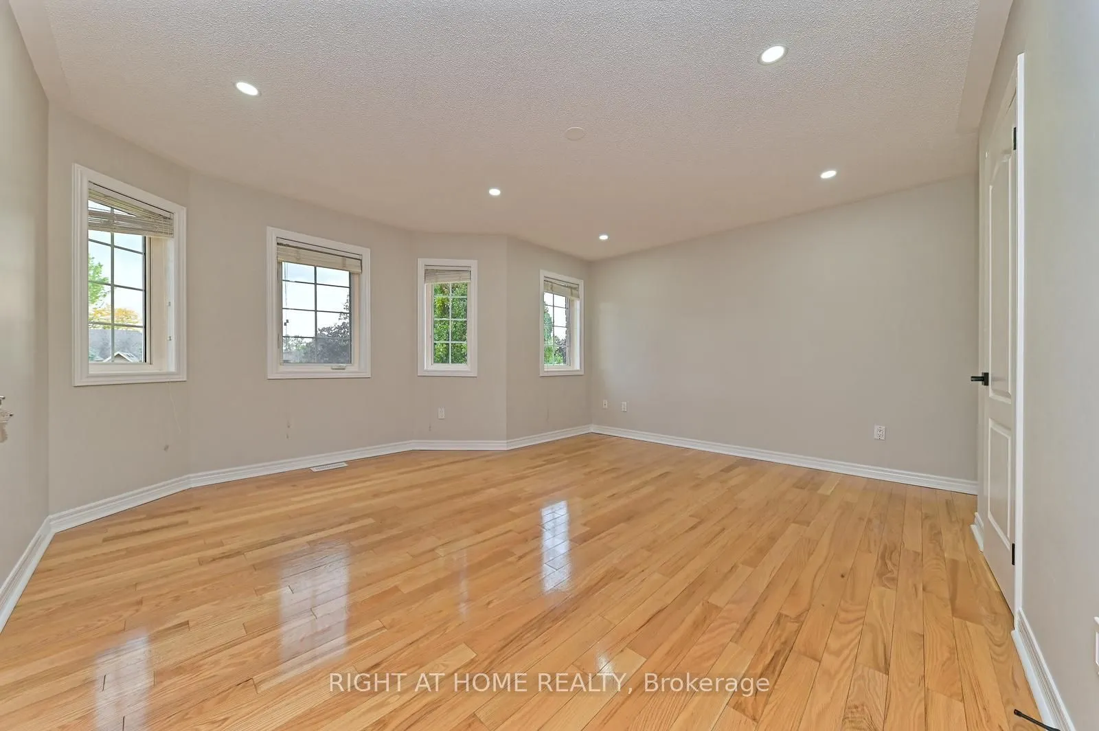 6843 Campbell Settler Court E