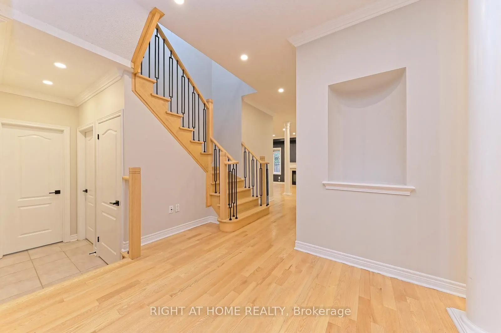 6843 Campbell Settler Court E