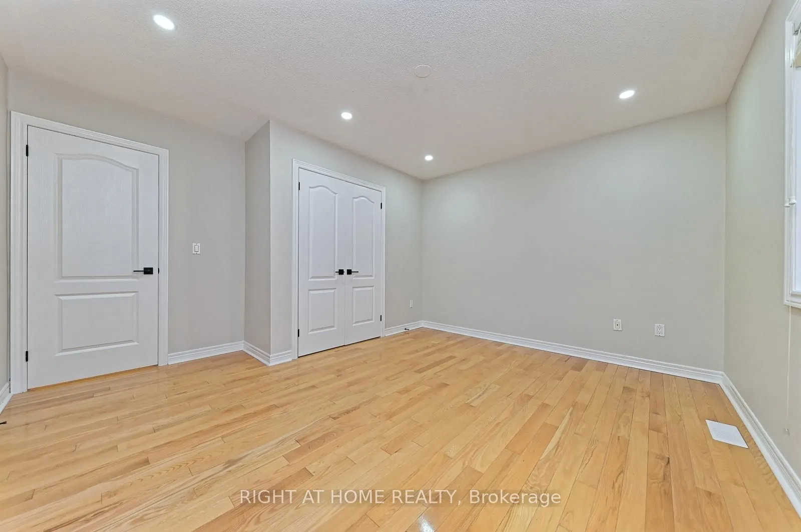 6843 Campbell Settler Court E