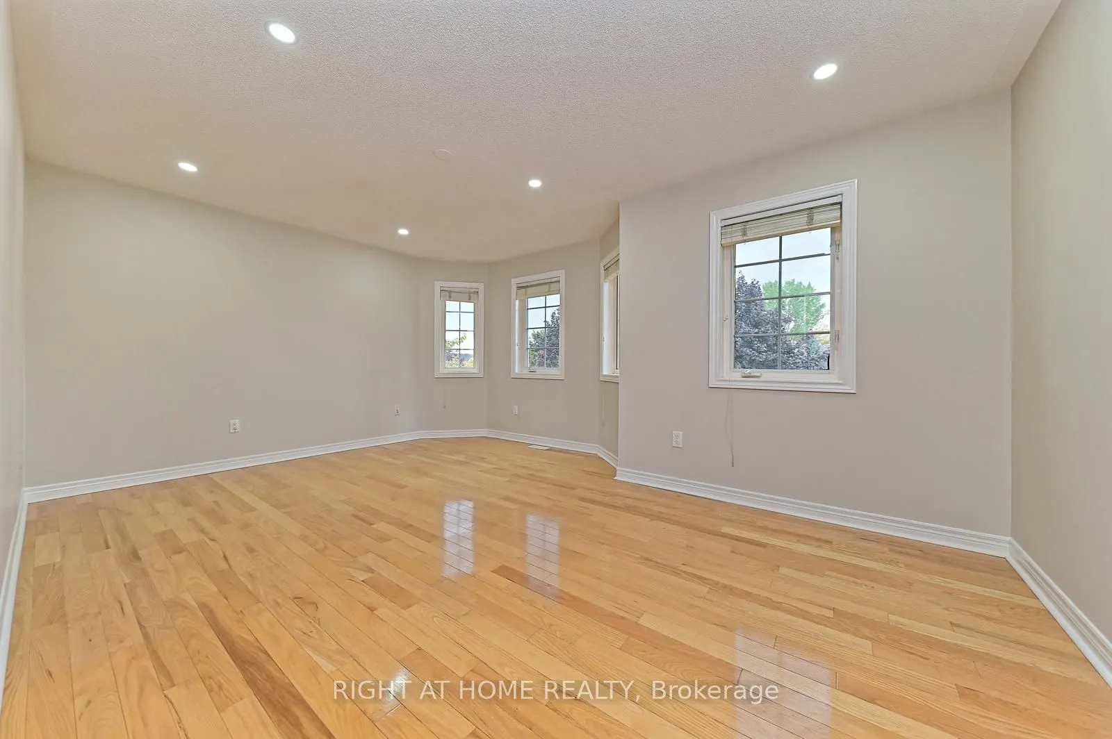 6843 Campbell Settler Court E