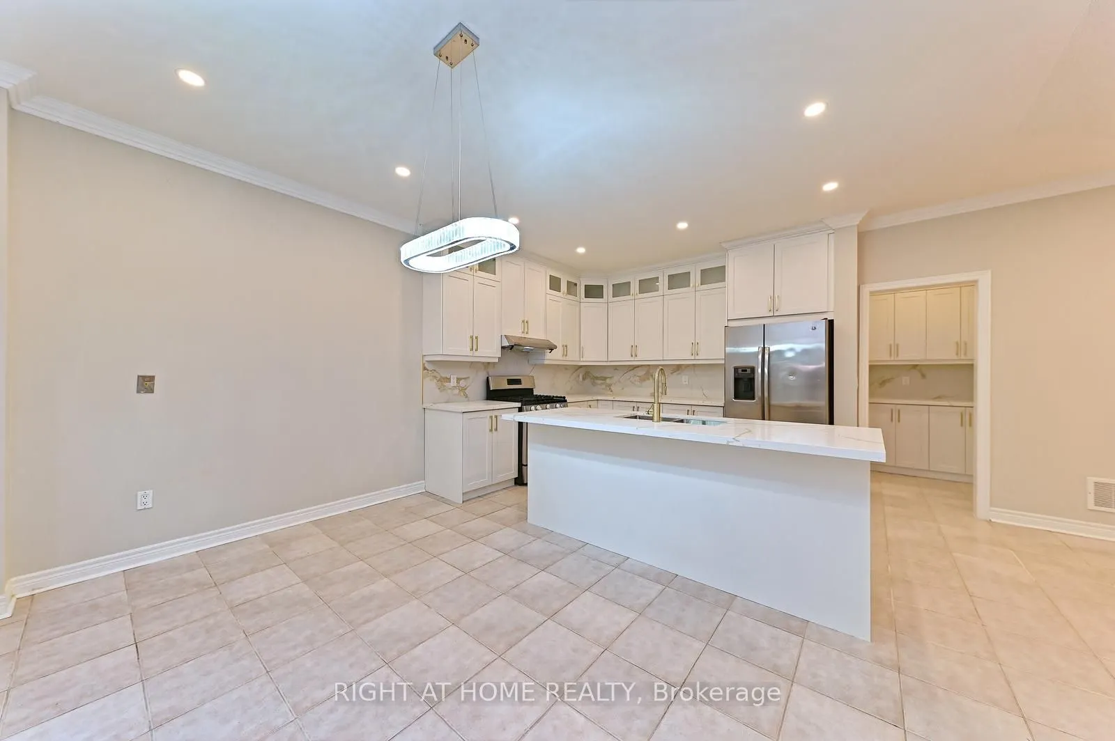 6843 Campbell Settler Court E