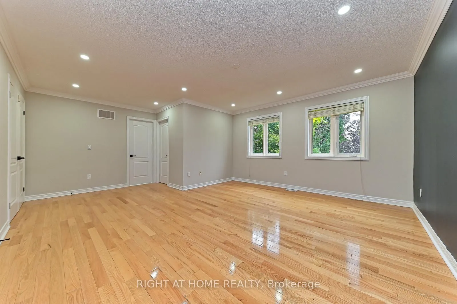 6843 Campbell Settler Court E