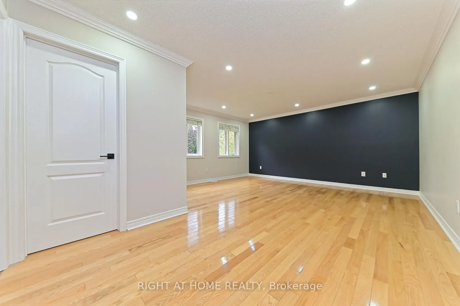 6843 Campbell Settler Court E