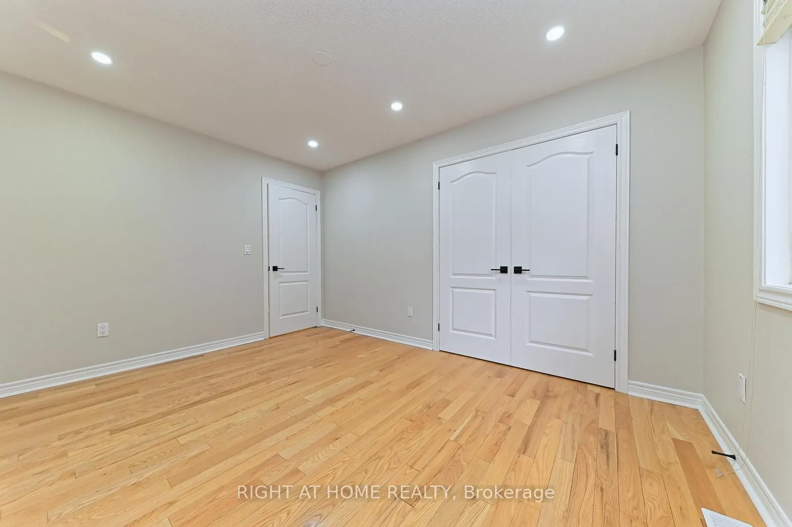 6843 Campbell Settler Court E