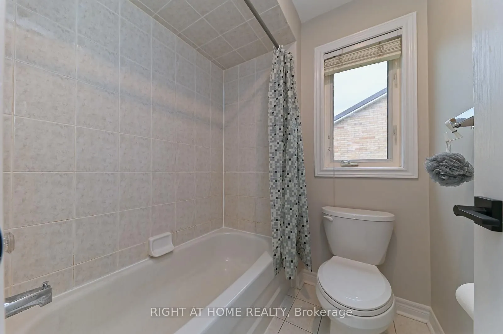 6843 Campbell Settler Court E