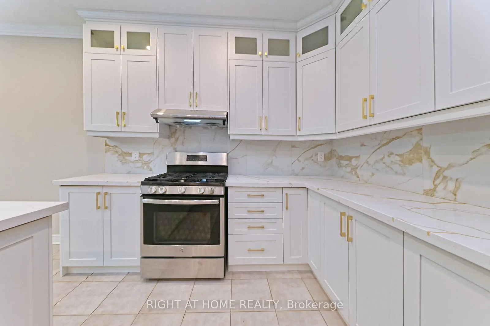 6843 Campbell Settler Court E