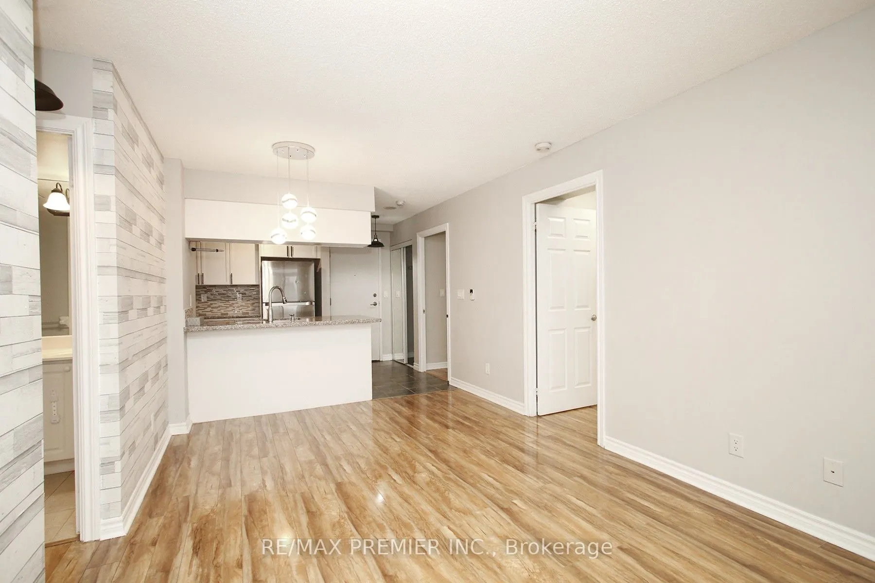 3888 Duke of York Boulevard, #1422