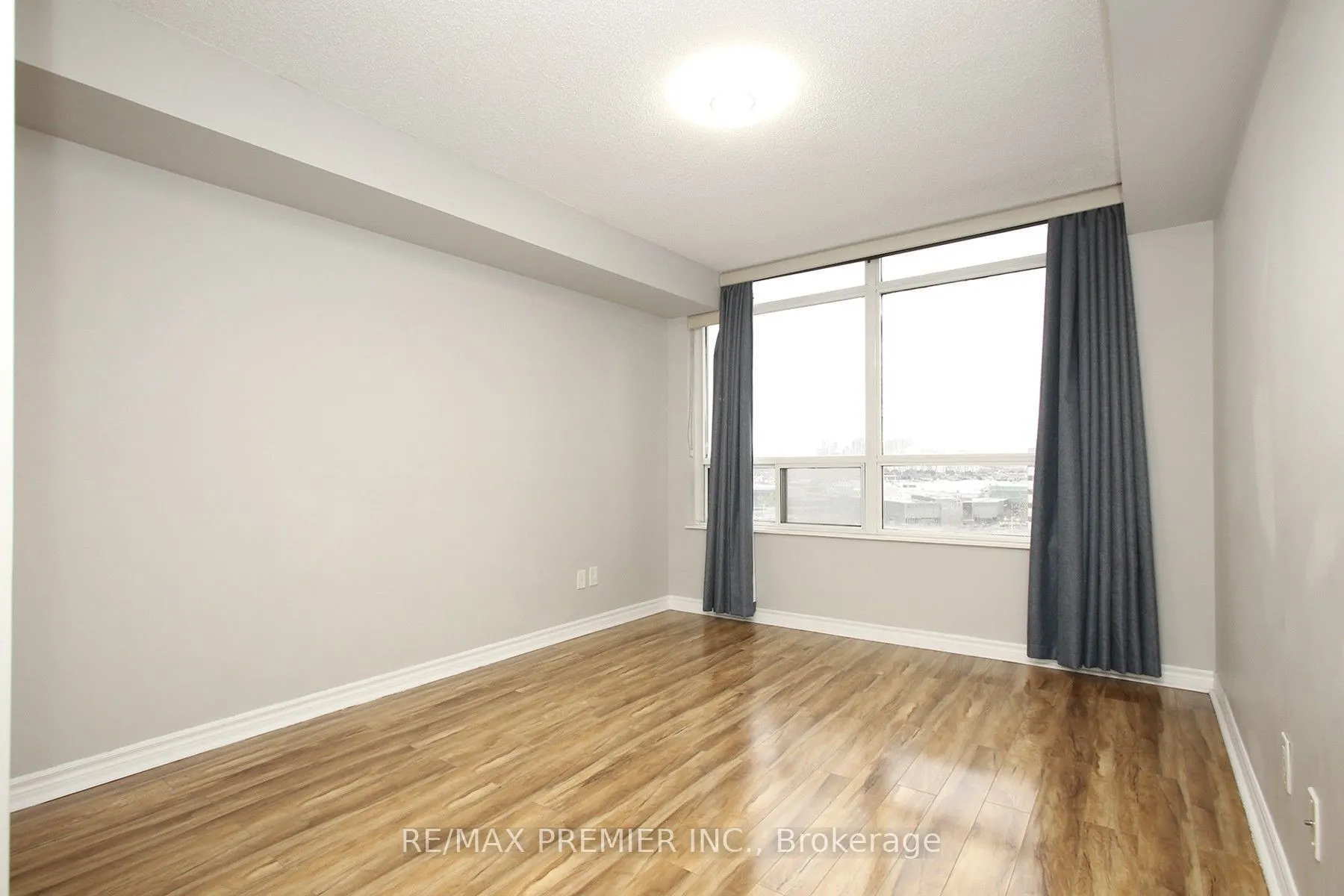 3888 Duke of York Boulevard, #1422